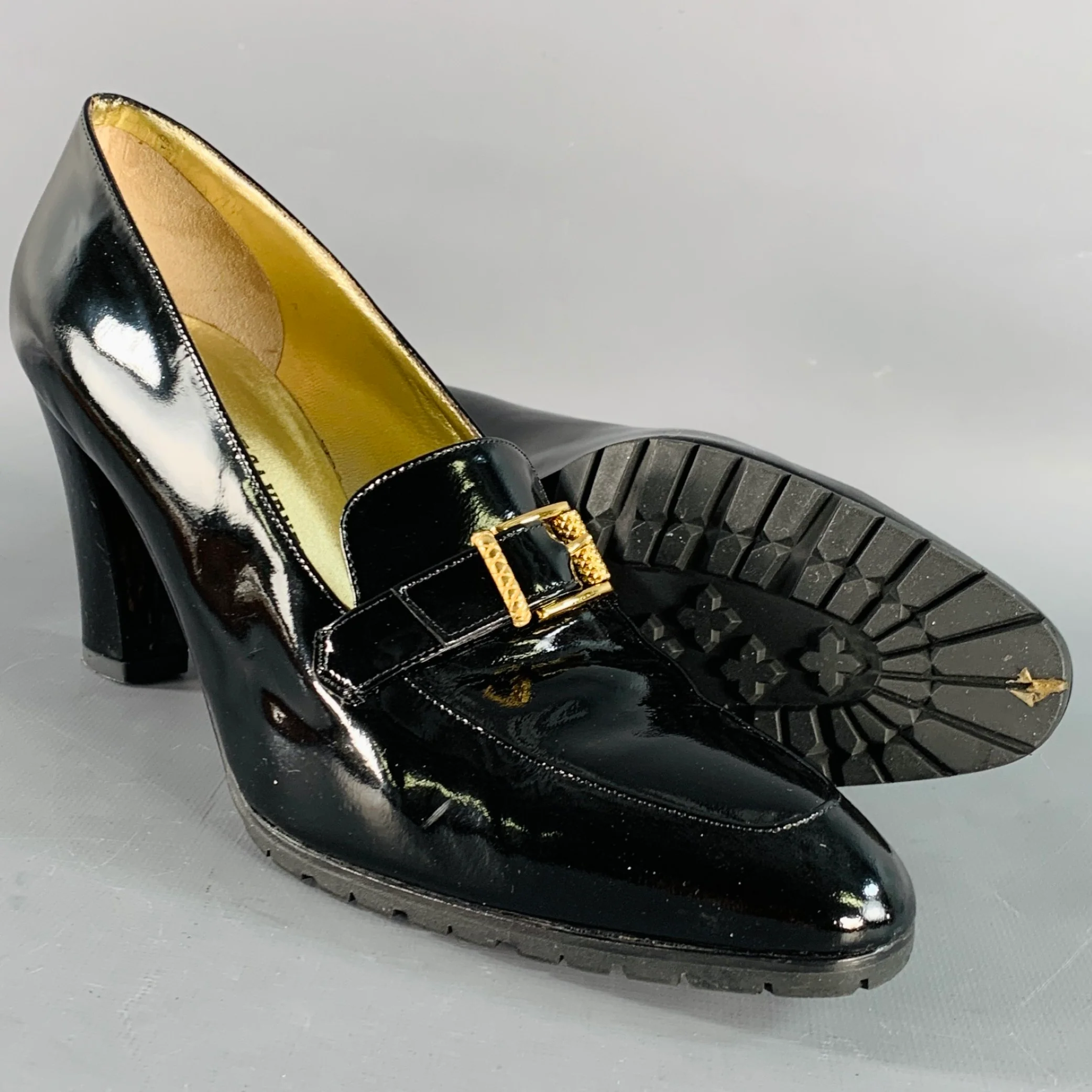 BOTTEGA VENETA Size 9 Black Gold Patent Leather Buckle Pumps - Image 6