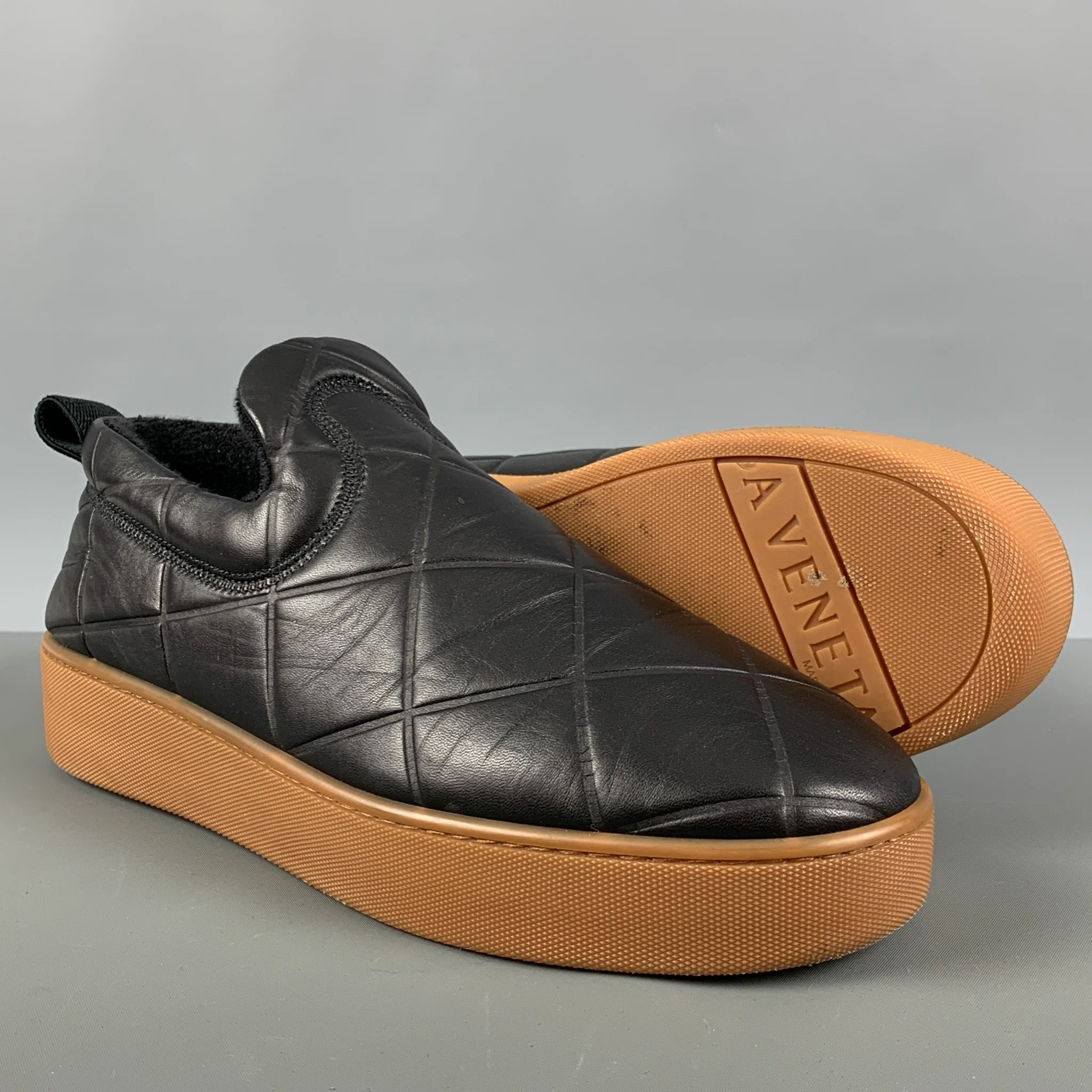 BOTTEGA VENETA The QUILT Size 9.5 Black Quilted Leather Slide Loafers - Image 5