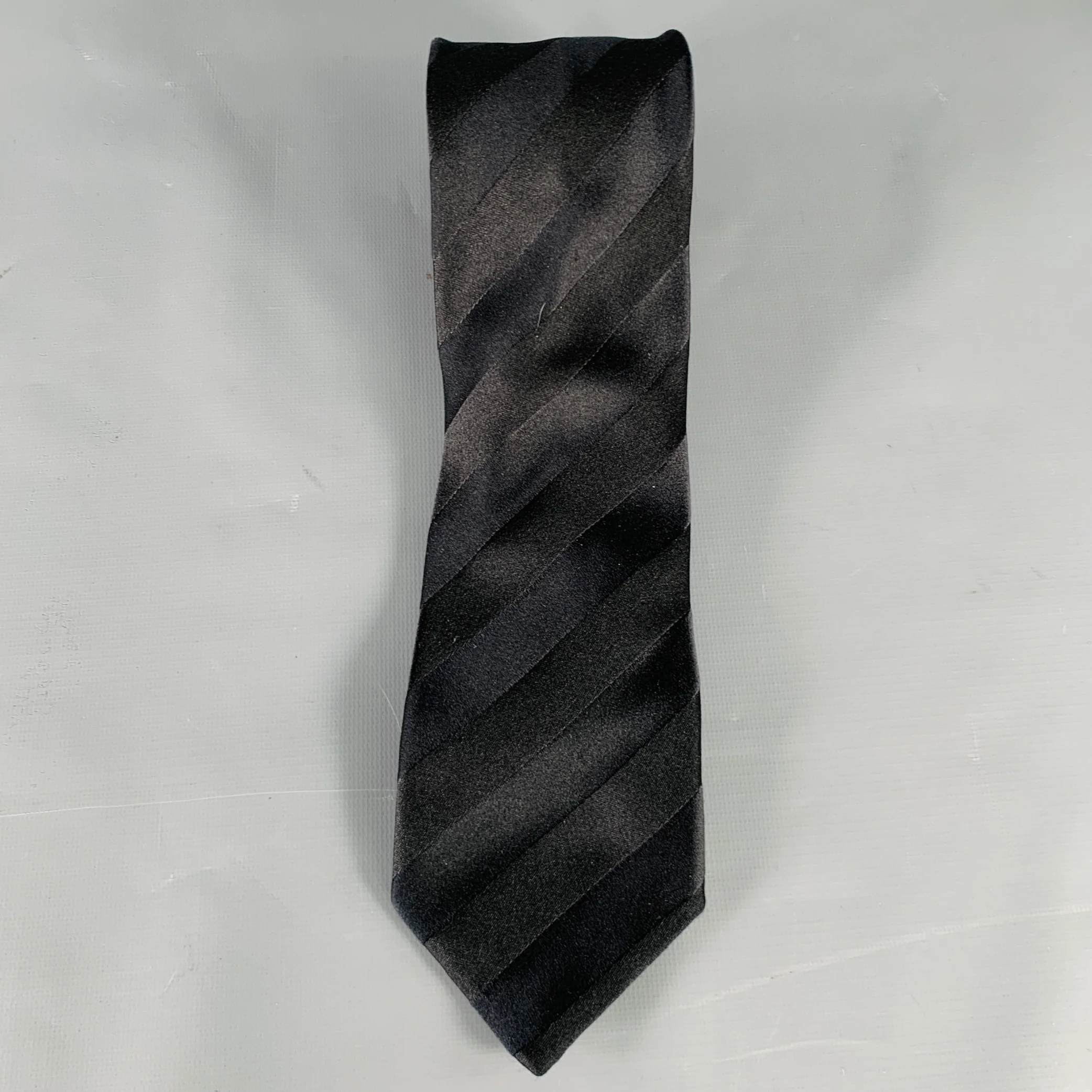 BRIONI Black Diagonal Stripe Silk Tie - Image 2