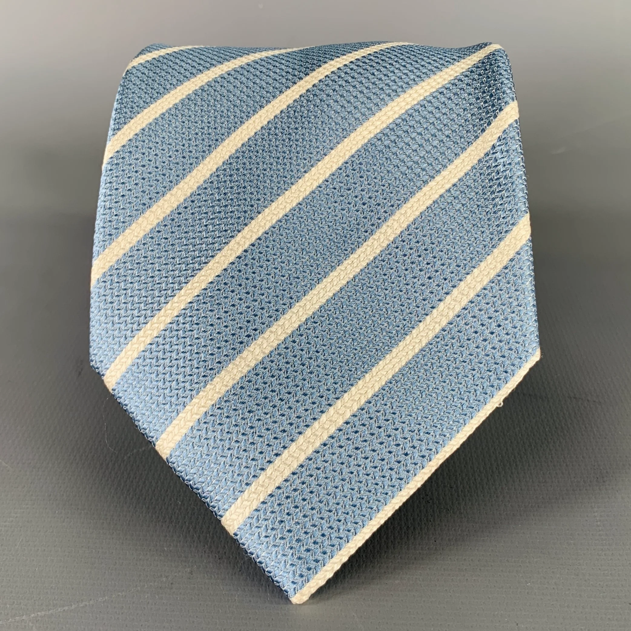 BRIONI Light Blue White Diagonal Stripe Silk Tie