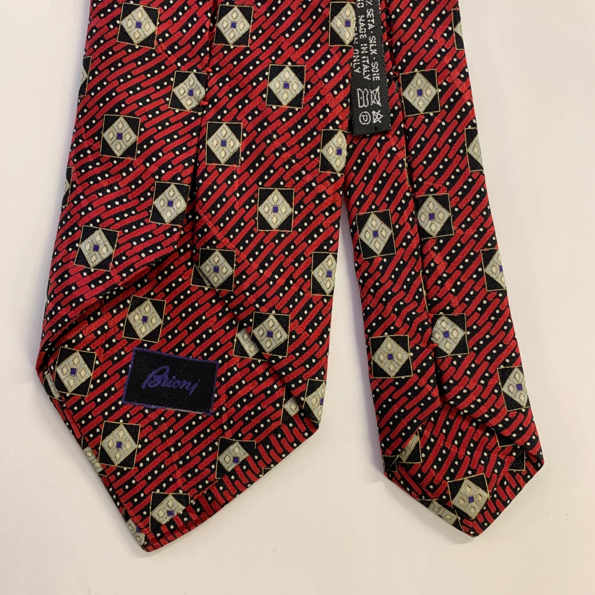 BRIONI Red Black Geometric Silk Tie - Image 3
