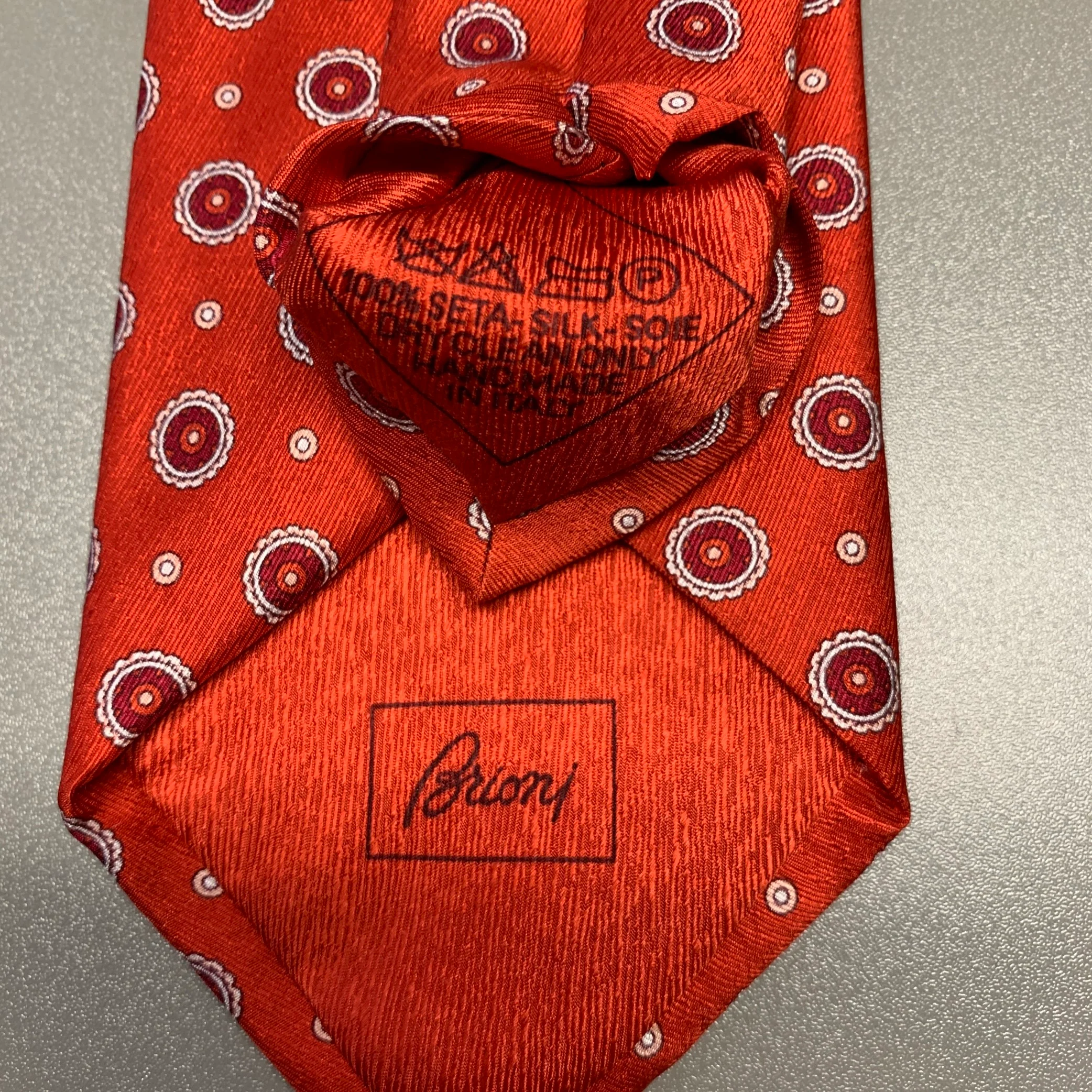 BRIONI Red White Floral Silk Tie - Image 3