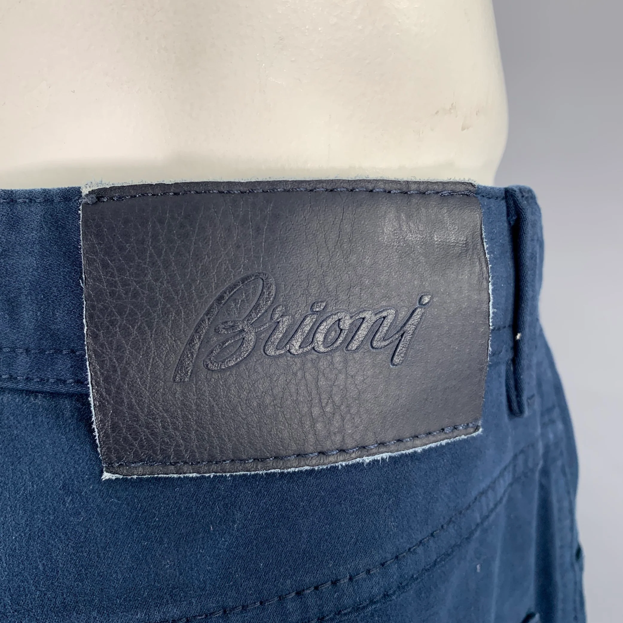 BRIONI Size 34 Navy Cotton Blend Jean Cut Casual Pants - Image 3