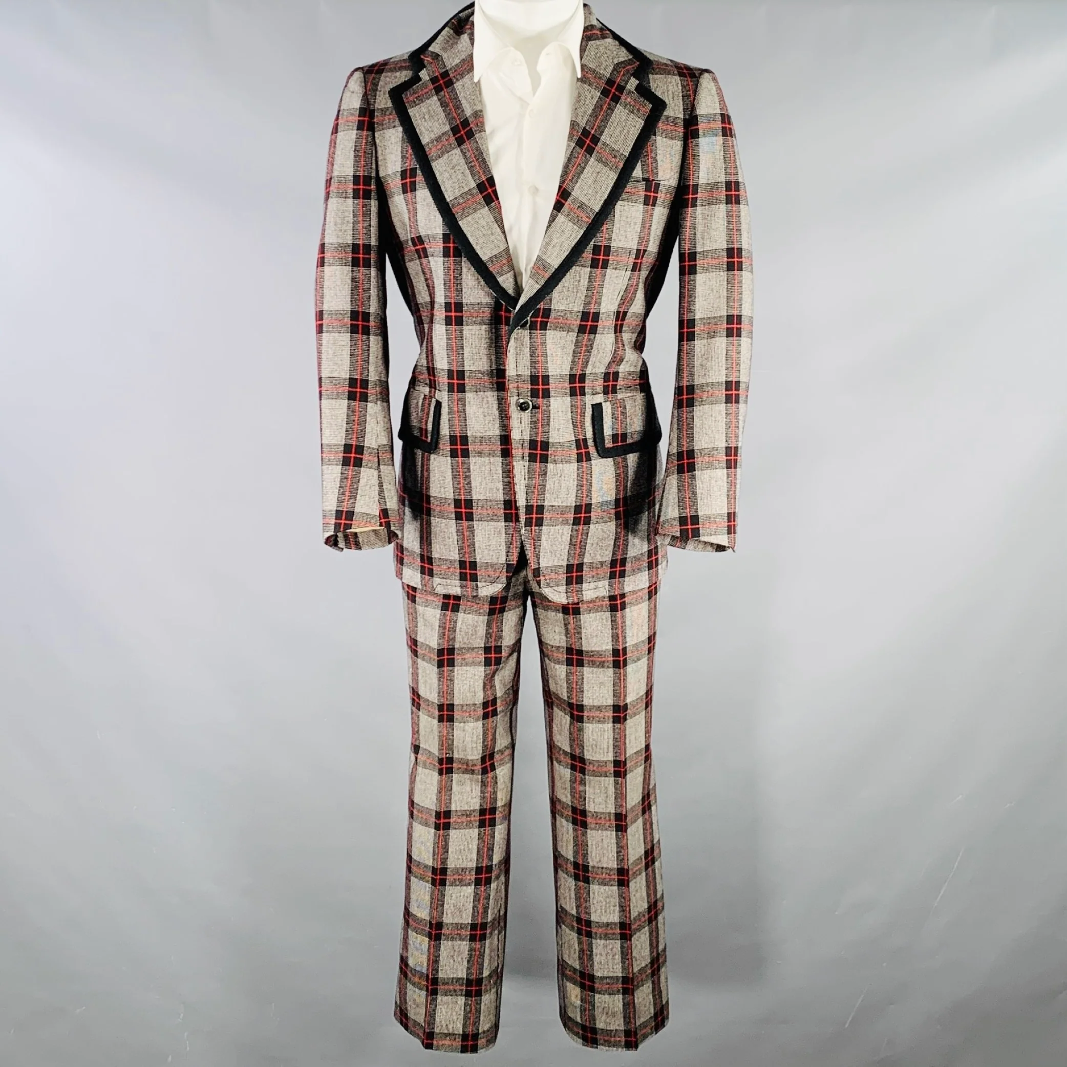 BRIONI Size 40 Grey Black Red Plaid Wool Notch Lapel Suit - Image 2