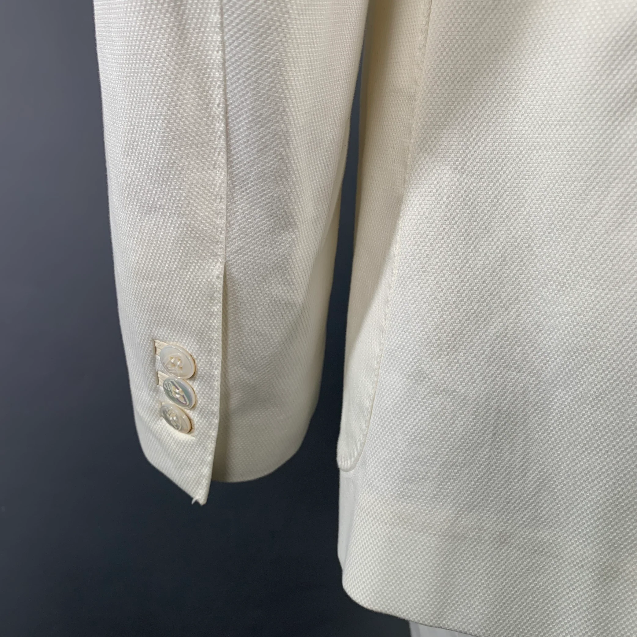 BRIONI Size L White Woven Cotton Blend Notch Lapel Jacket - Image 4