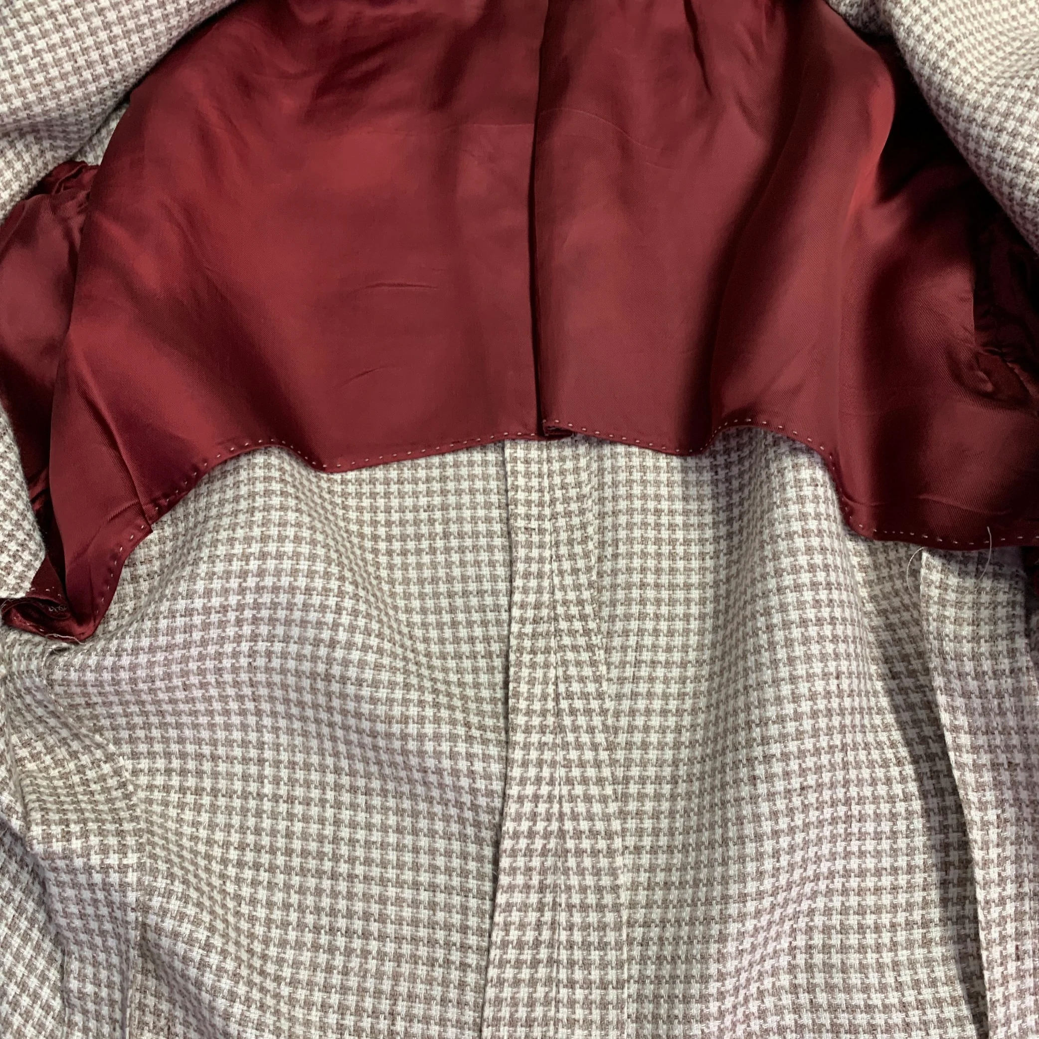 BRUNELLO CUCINELLI Size 38 Beige Cream Houndstooth Notch Lapel Sport Coat - Image 9