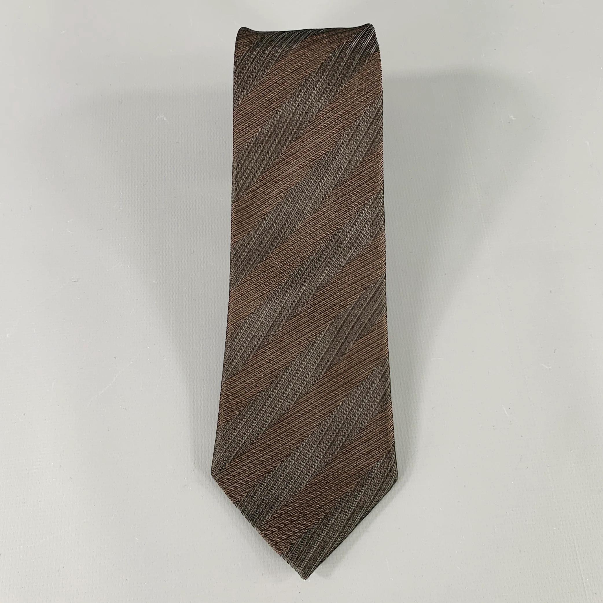 BURBERRY Brown Textured Silk Blend Tie - Image 2