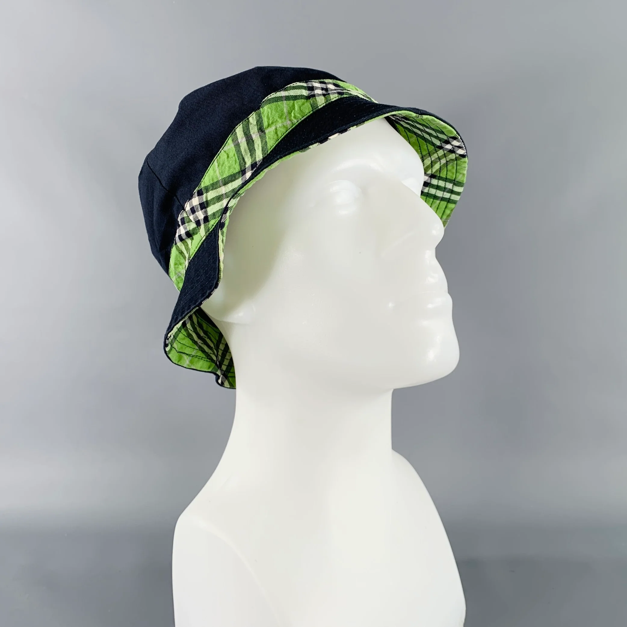 BURBERRY Green Navy Plaid Canvas Reversible Bucket Hat - Image 2