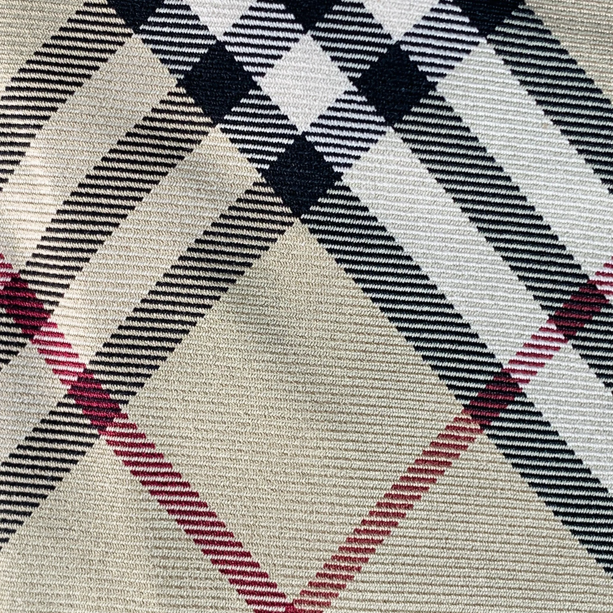 BURBERRY LONDON Nova Check Beige Red Black Plaid Silk Tie - Image 2