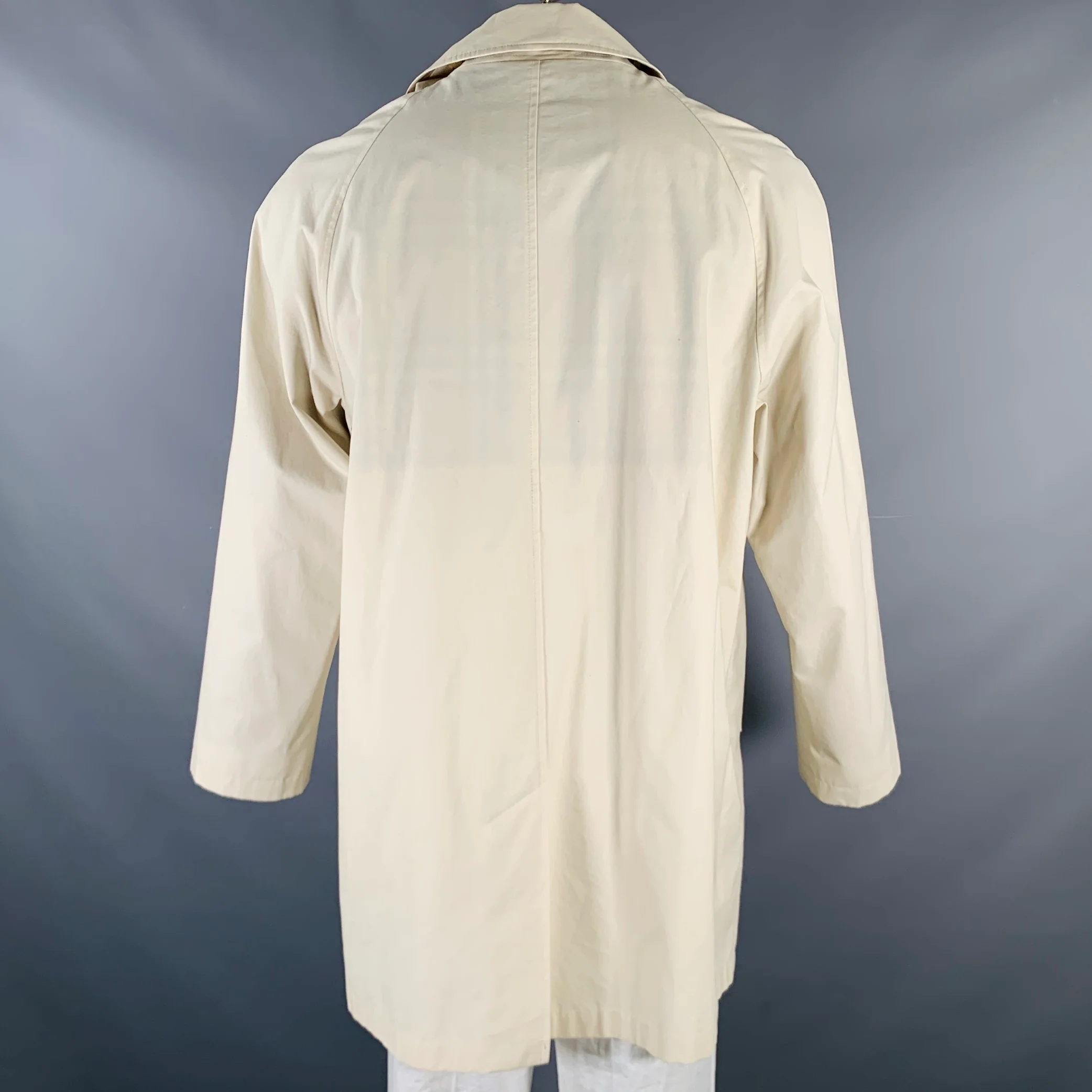BURBERRY LONDON Size 42 Beige Cotton Raglan Coat - Image 3