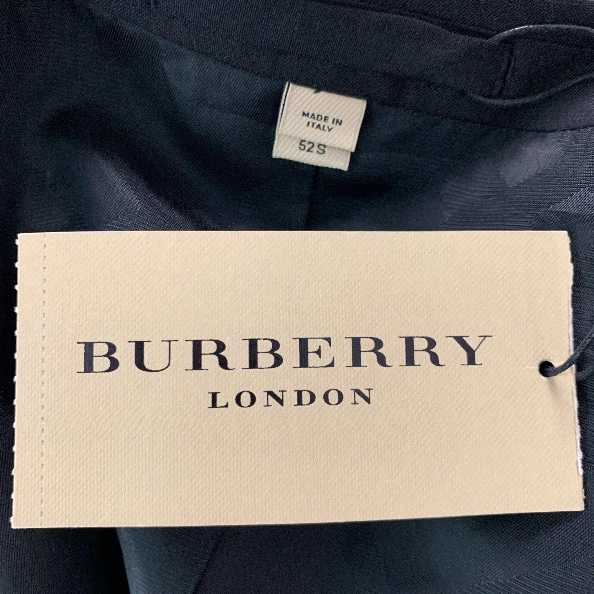 BURBERRY LONDON Size 42 Short Black Solid Wool Notch Lapel Sport Coat - Image 4