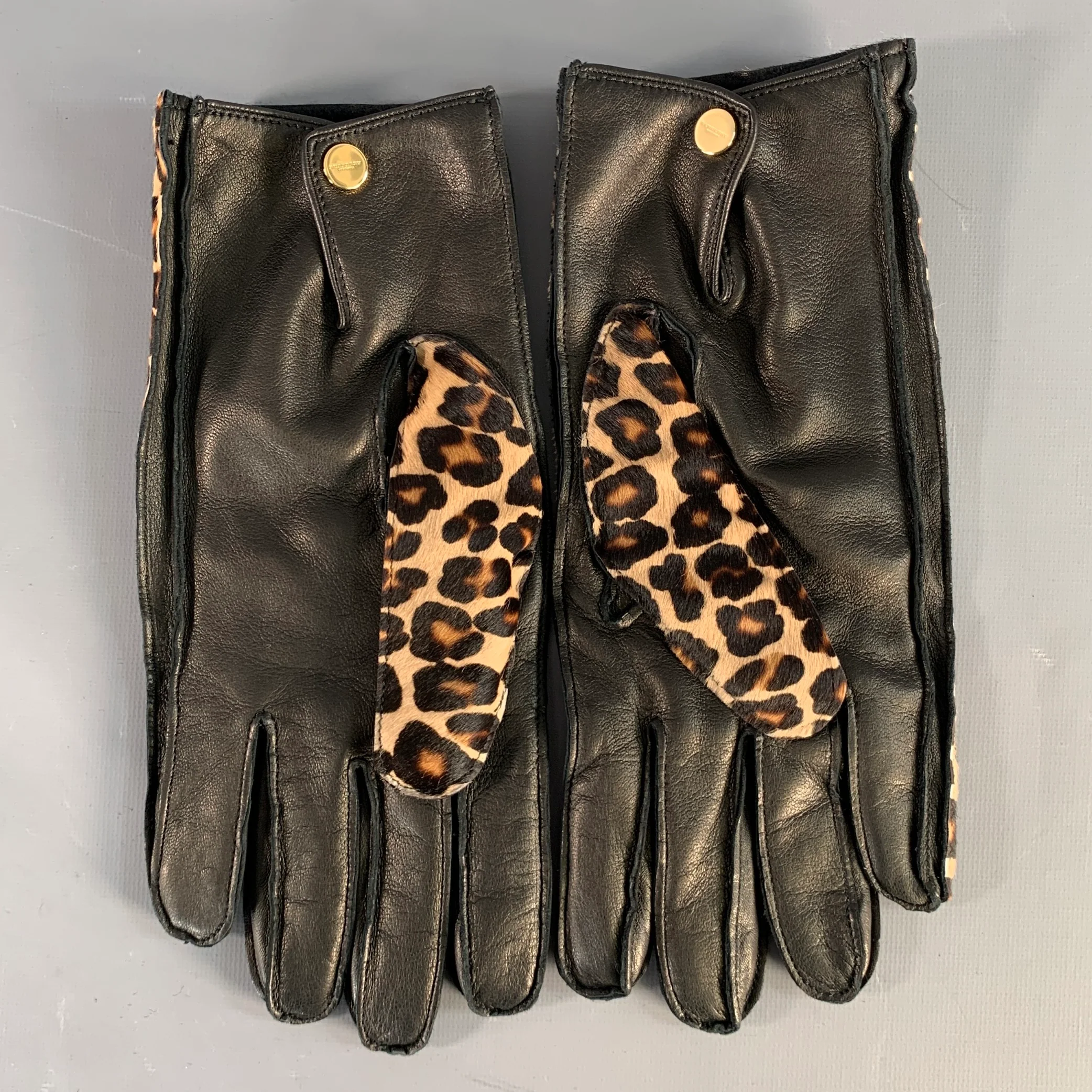 BURBERRY PRORSUM Size 8.5 Beige Brown Black Animal Print Calf Hair Gloves - Image 2