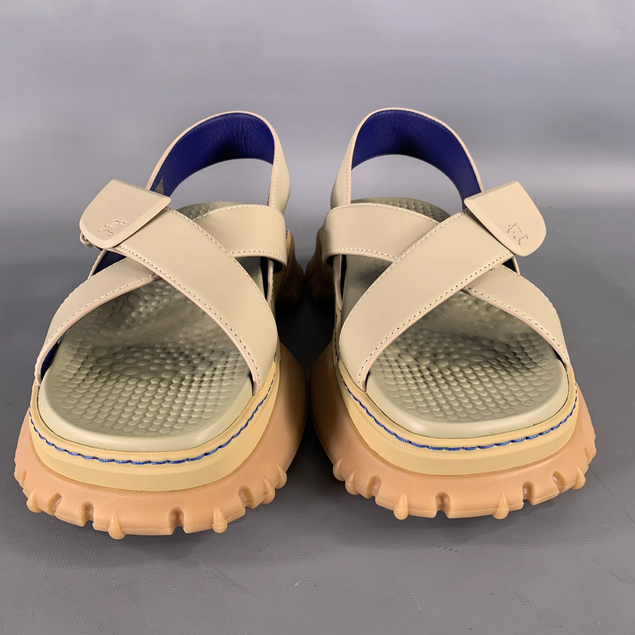 BURBERRY Size 10 Tan Leather Sandals - Image 4