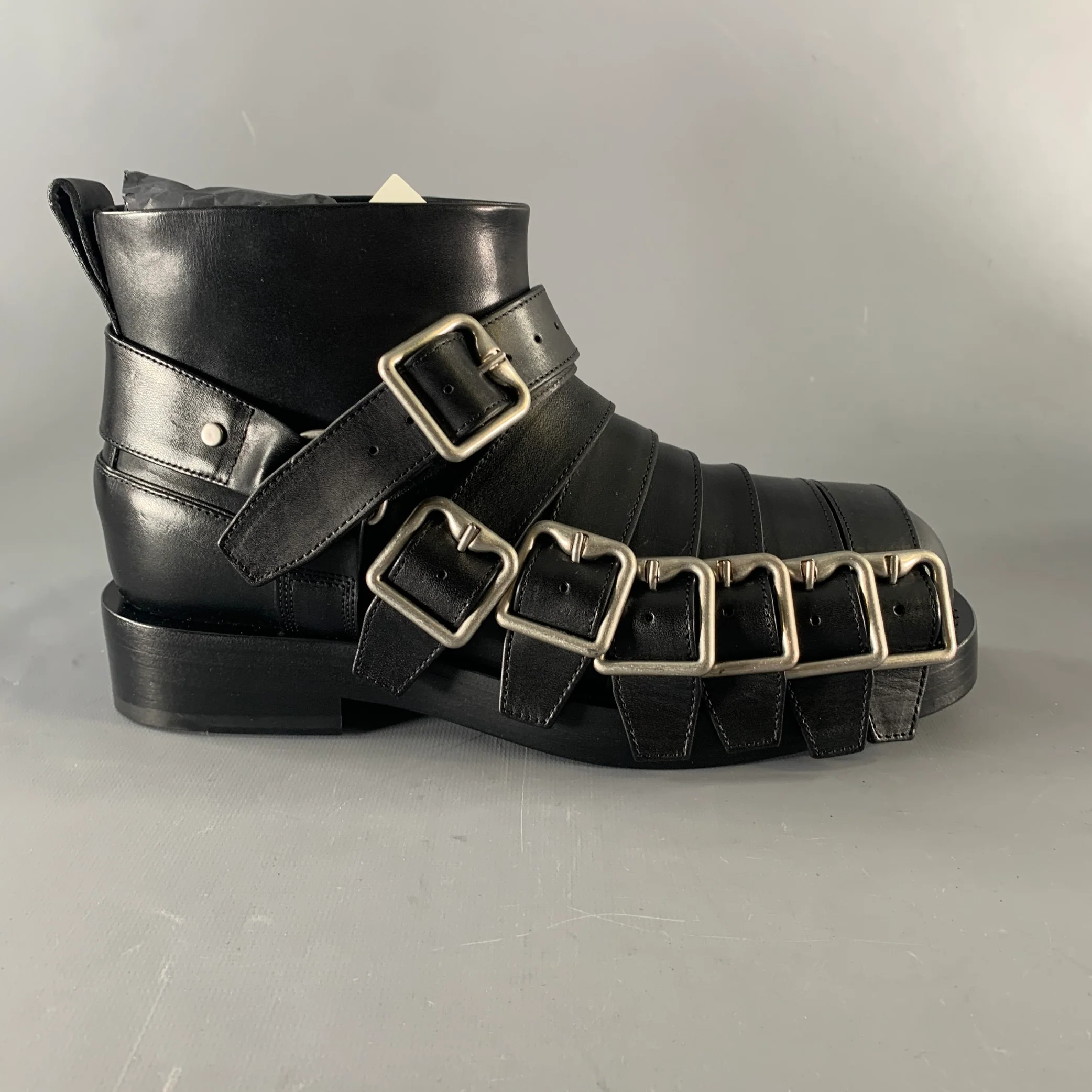 BURBERRY Size 7 Black Leather Pull On Boots - Image 2