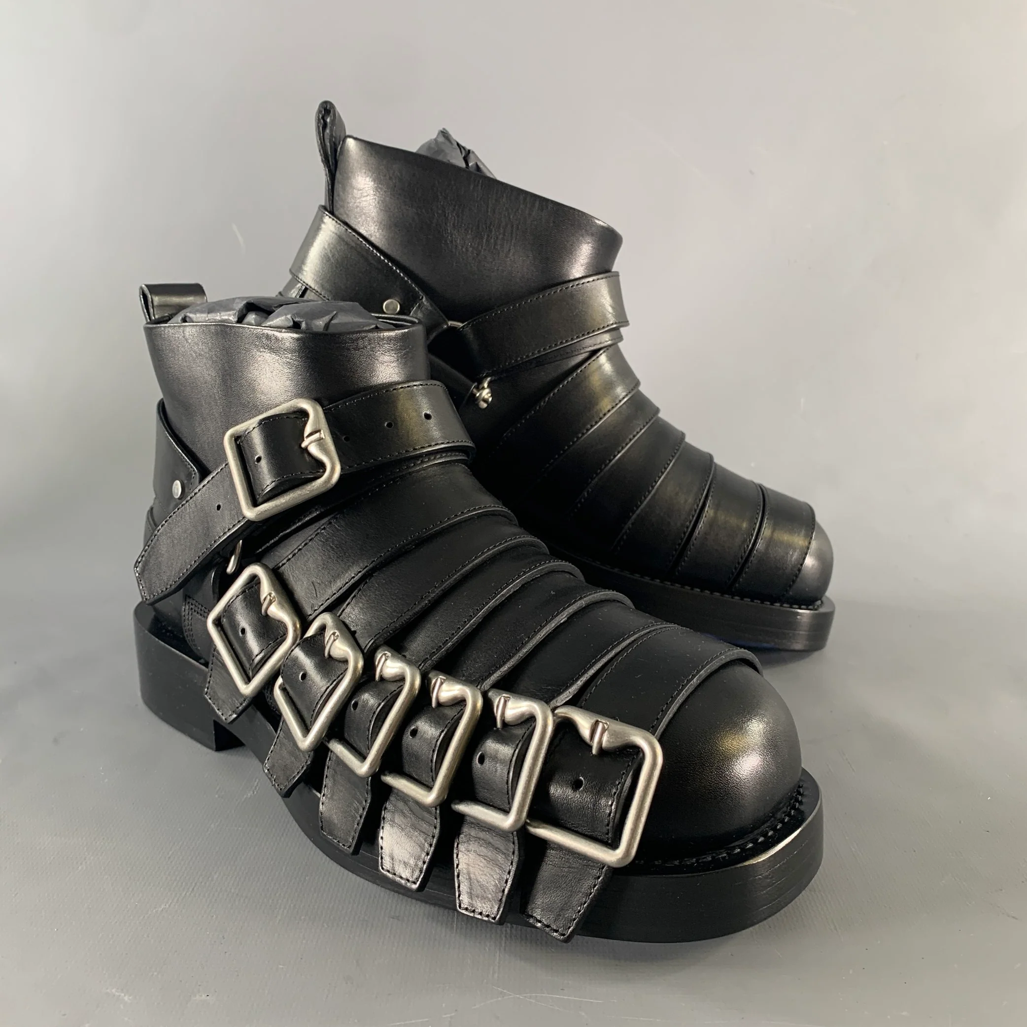 BURBERRY Size 8.5 Black Leather Pull On Boots