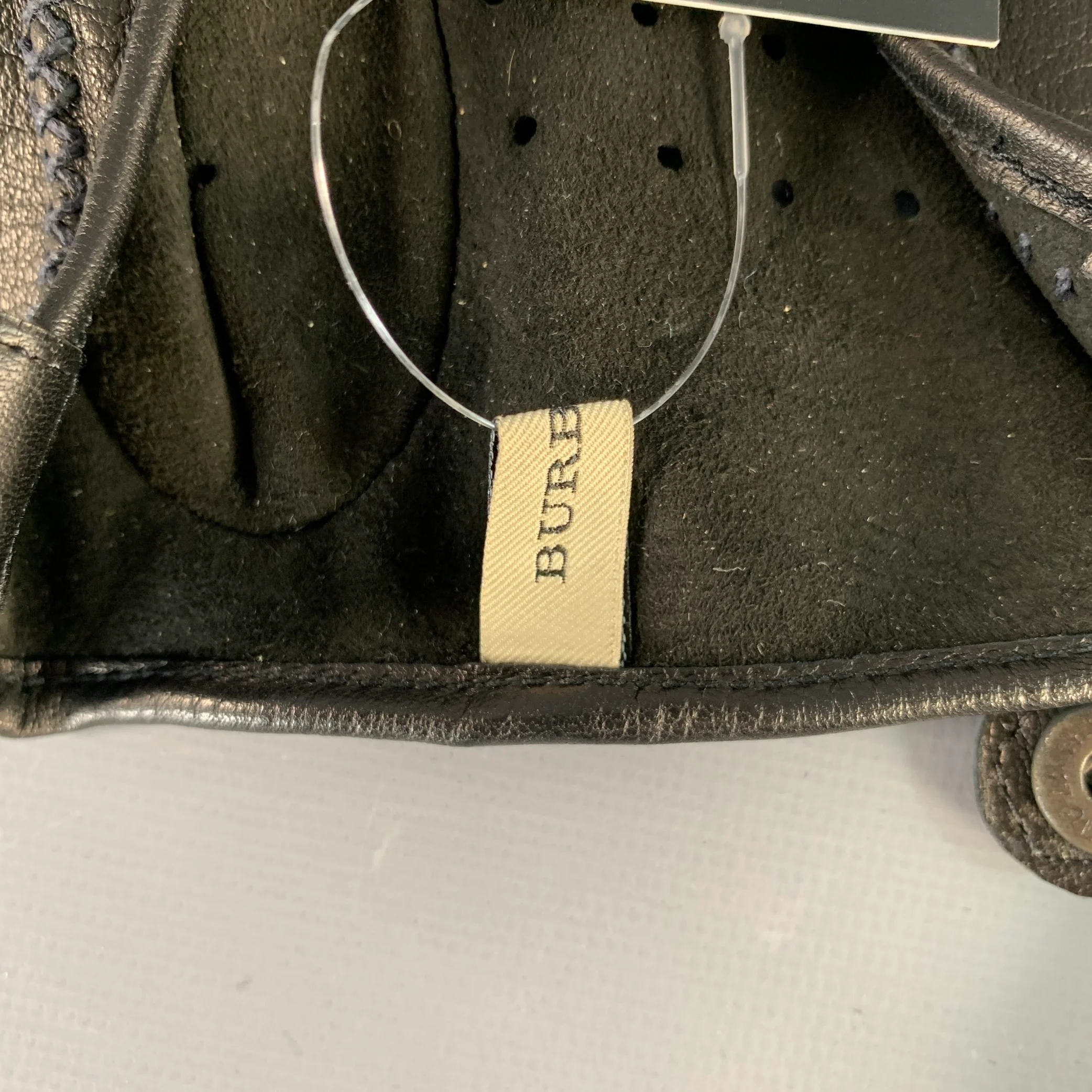 BURBERRY Size 8 Black Gold Perforated Lambskin Leather Gloves - Image 4