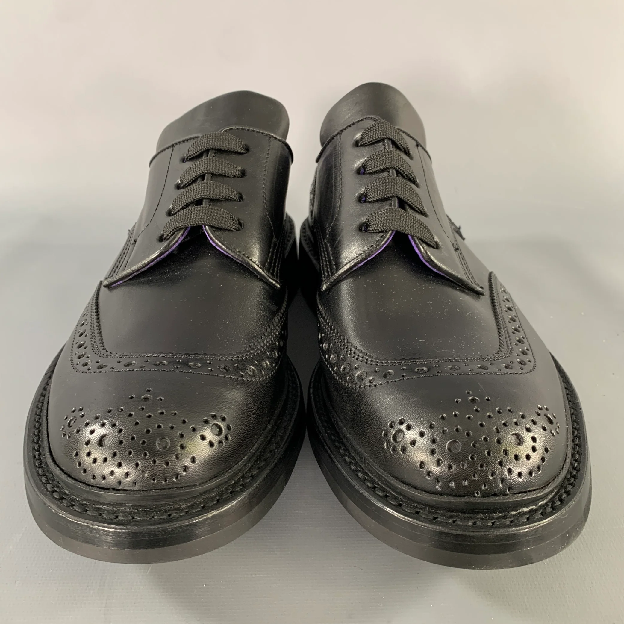 BURBERRY Size 8 Black Perforated Leather Lace Up Lace Up Shoes - Image 4