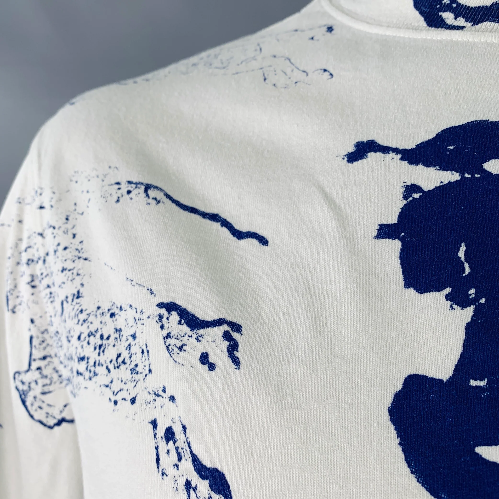 BURBERRY Size L White Blue Logo Print Cotton Blend Short Sleeve T-shirt - Image 5
