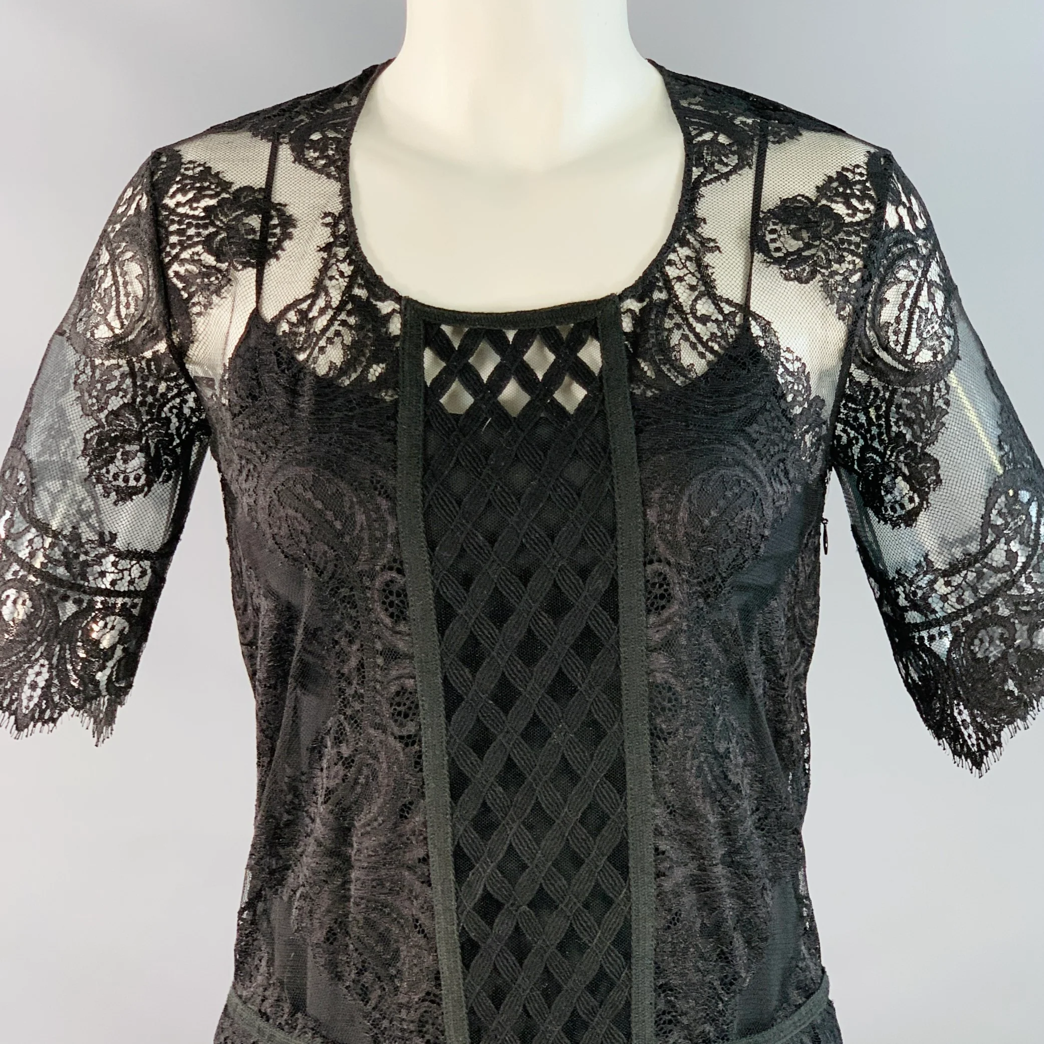 BURBERRY Size XS Black Lace Short Sleeve Drop Waist Knee Length Cocktail Dress - Image 2