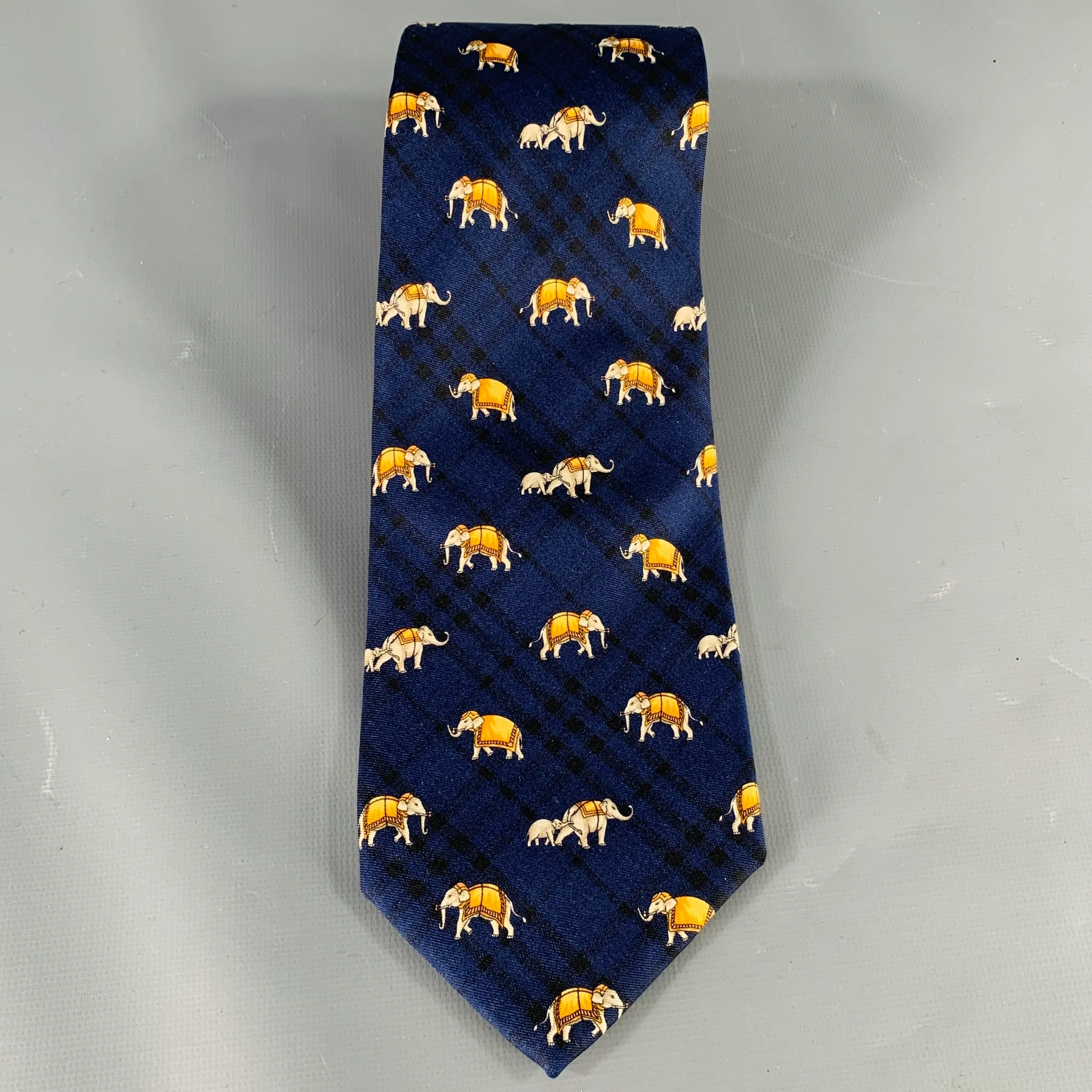 BURBERRYS Navy Gold Elephants Silk Tie - Image 2