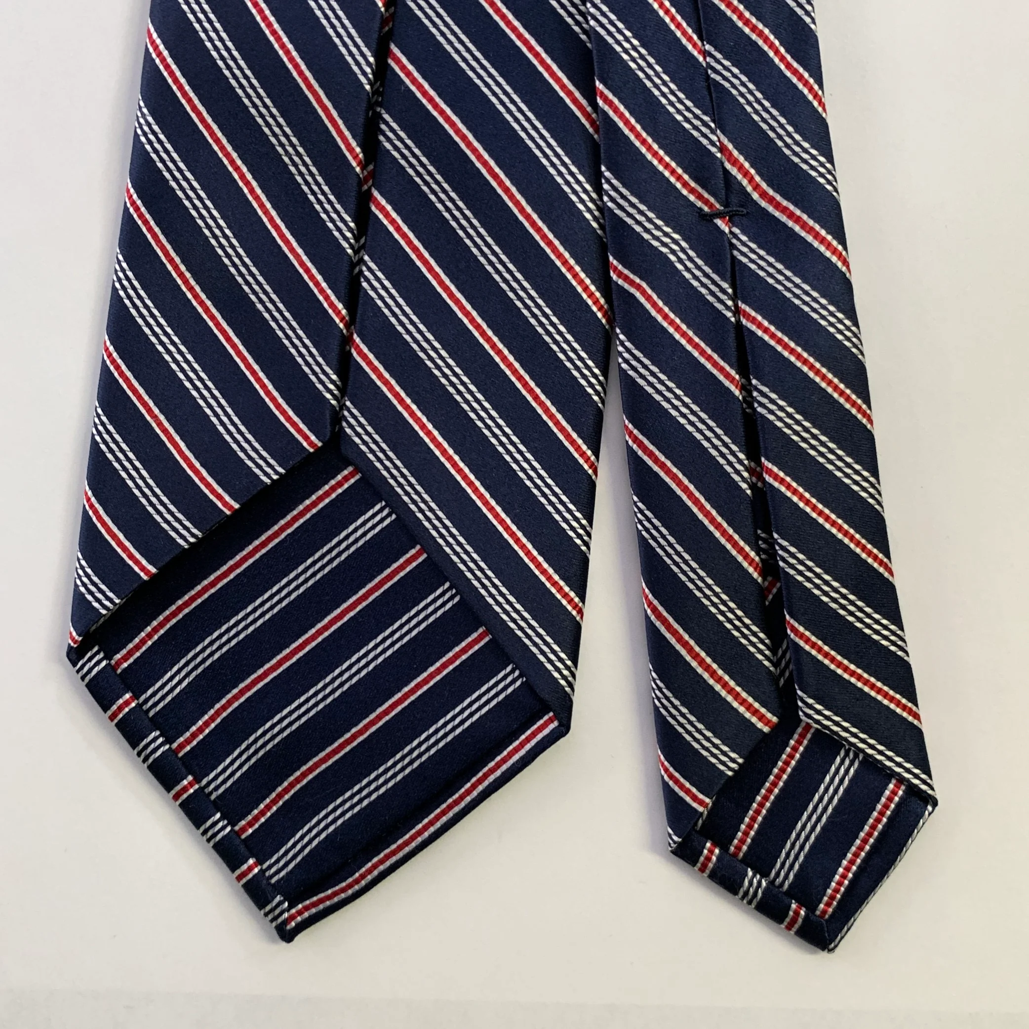 BVLGARI Navy Red Diagonal Stripe Silk Tie - Image 2