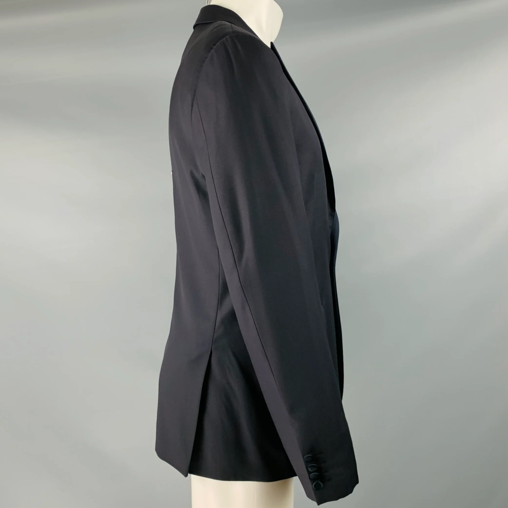 CALVIN KLEIN COLLECTION Size 38 Black Wool Peak Lapel Sport Coat - Image 3