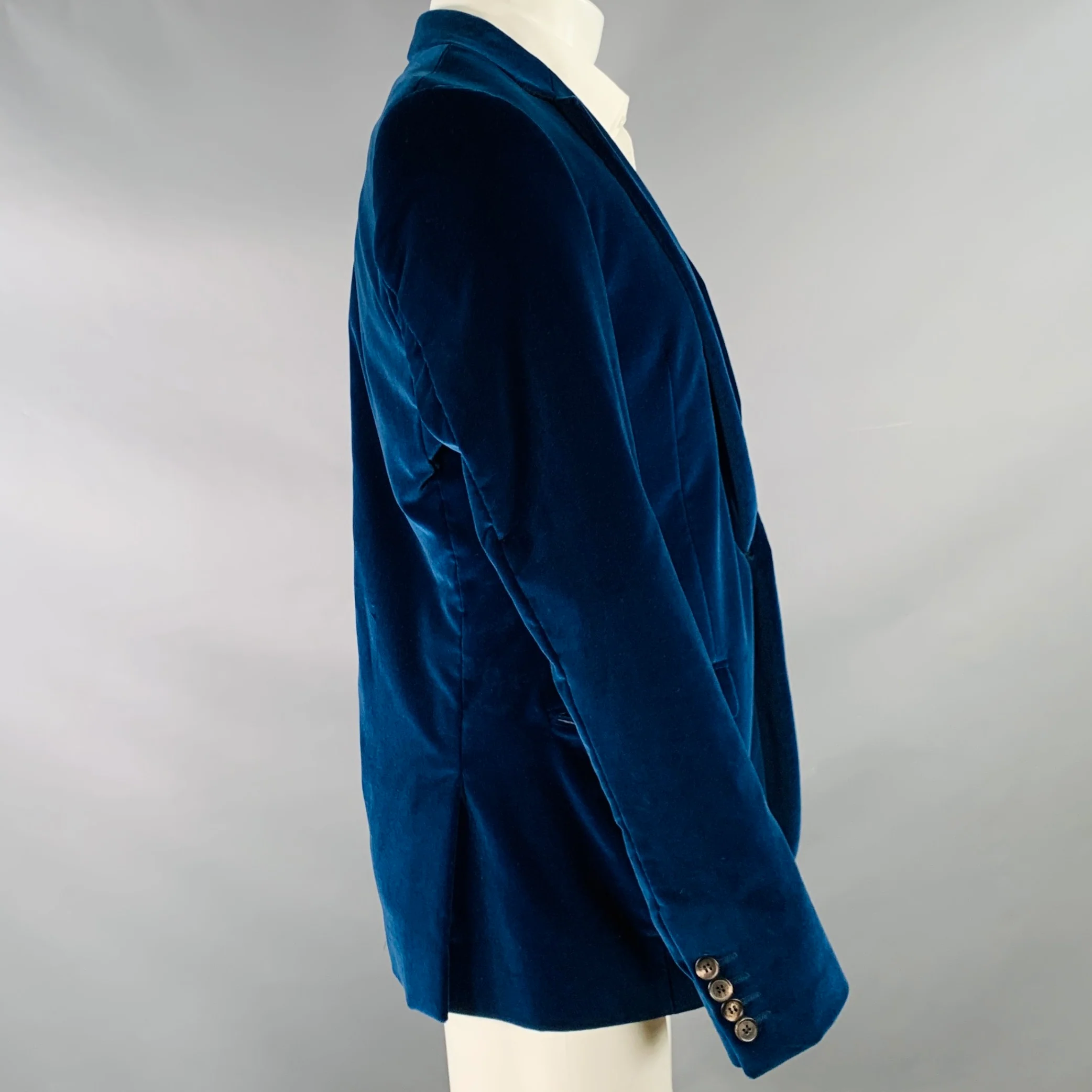 CALVIN KLEIN COLLECTION Size 40 Blue Velvet Cotton Blend Notch Lapel Single Button Sport Coat - Image 2