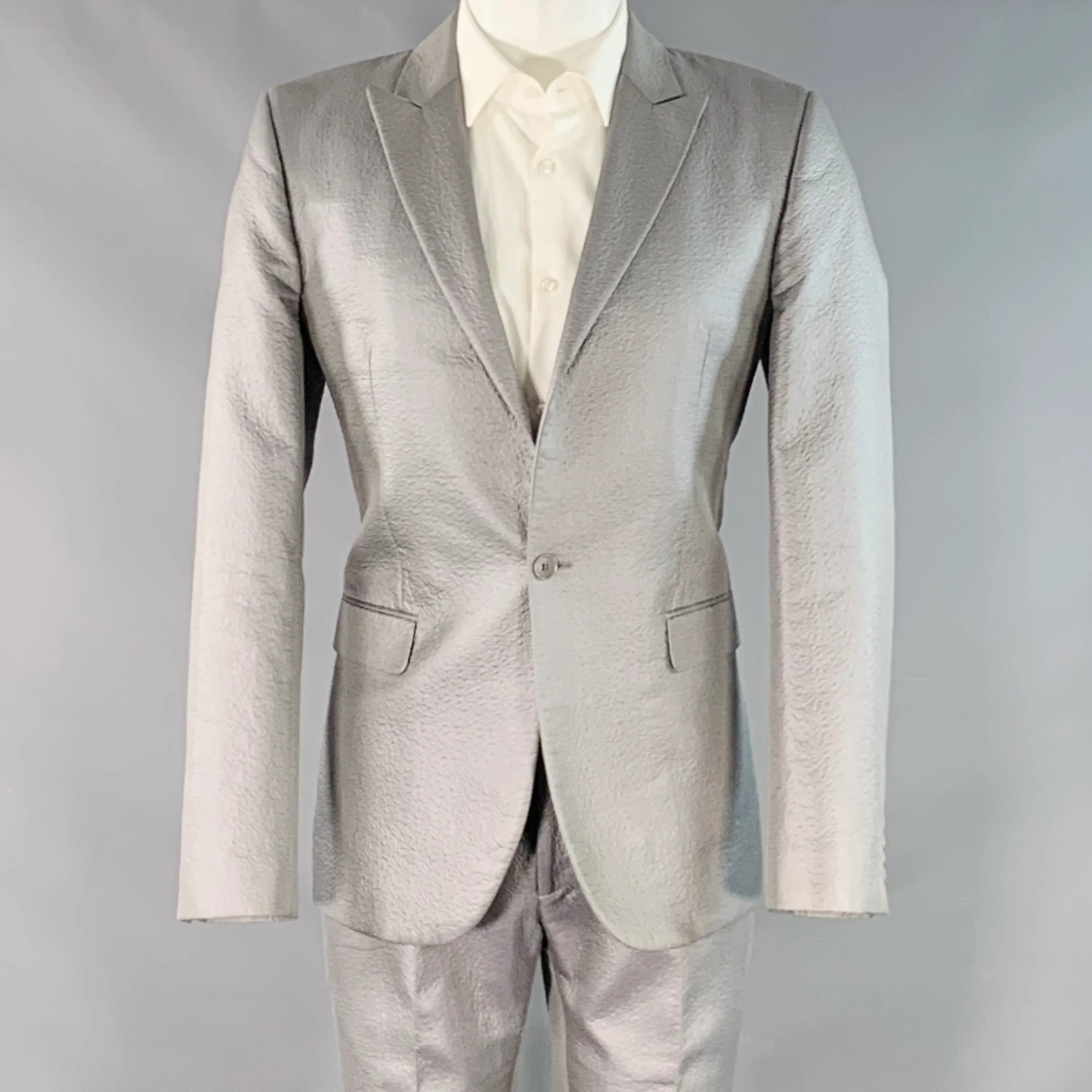 CALVIN KLEIN COLLECTION Size 40 Grey Metallic Cotton Blend Peak Lapel Suit