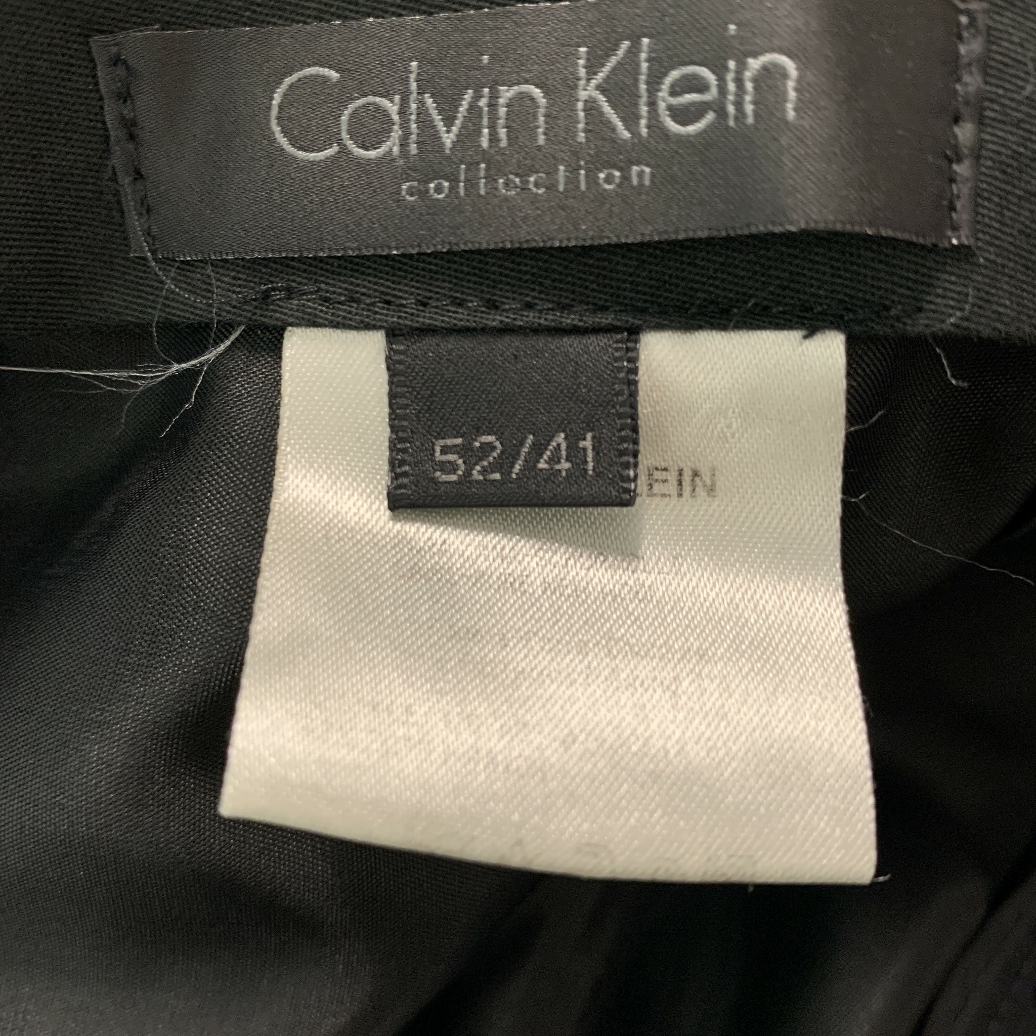 CALVIN KLEIN COLLECTION Size 42 Black Solid Wool Peak Lapel Tuxedo - Image 9