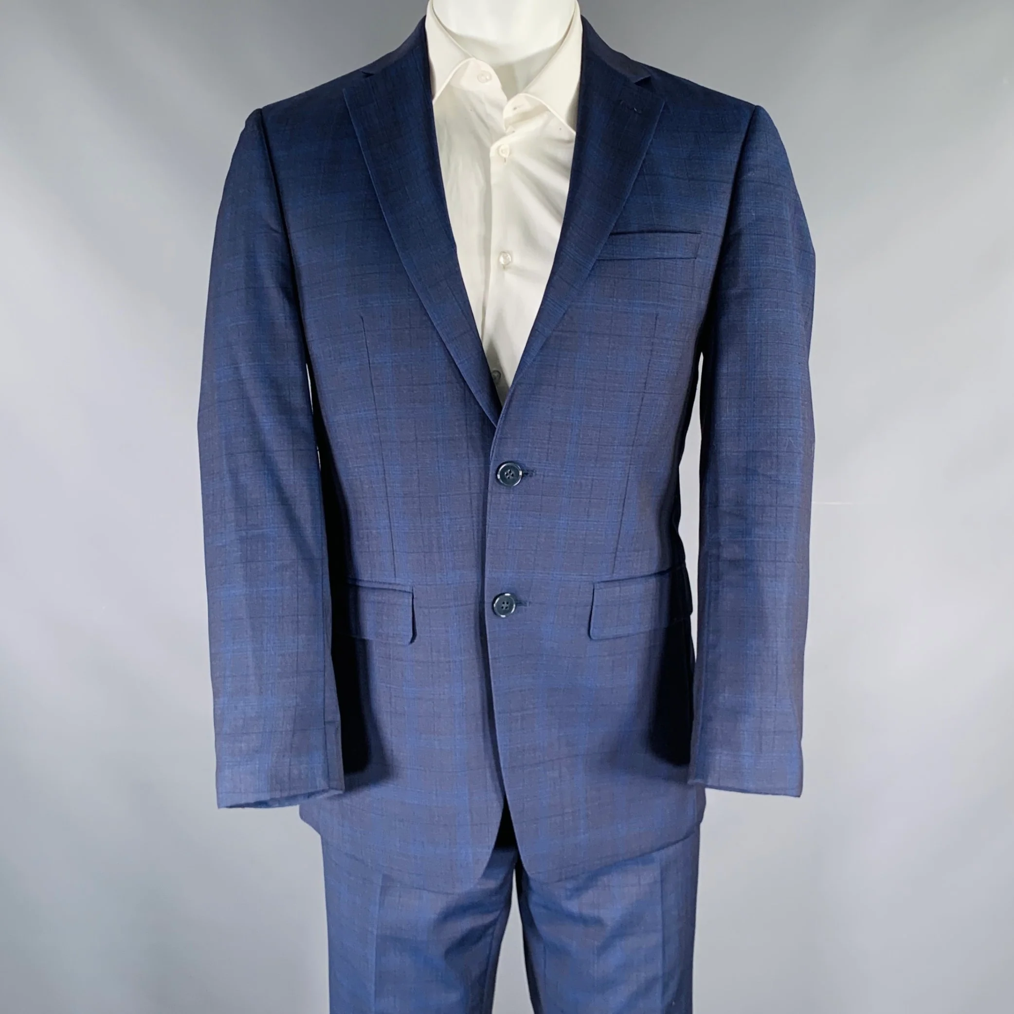 CALVIN KLEIN Size 40 Blue Navy Wool Single Breasted Suit