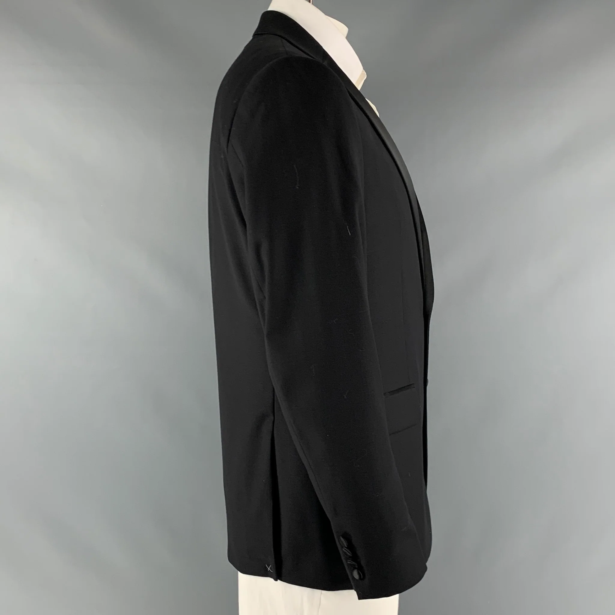 CALVIN KLEIN Size 42 Black Solid Wool Tuxedo Sport Coat - Image 2