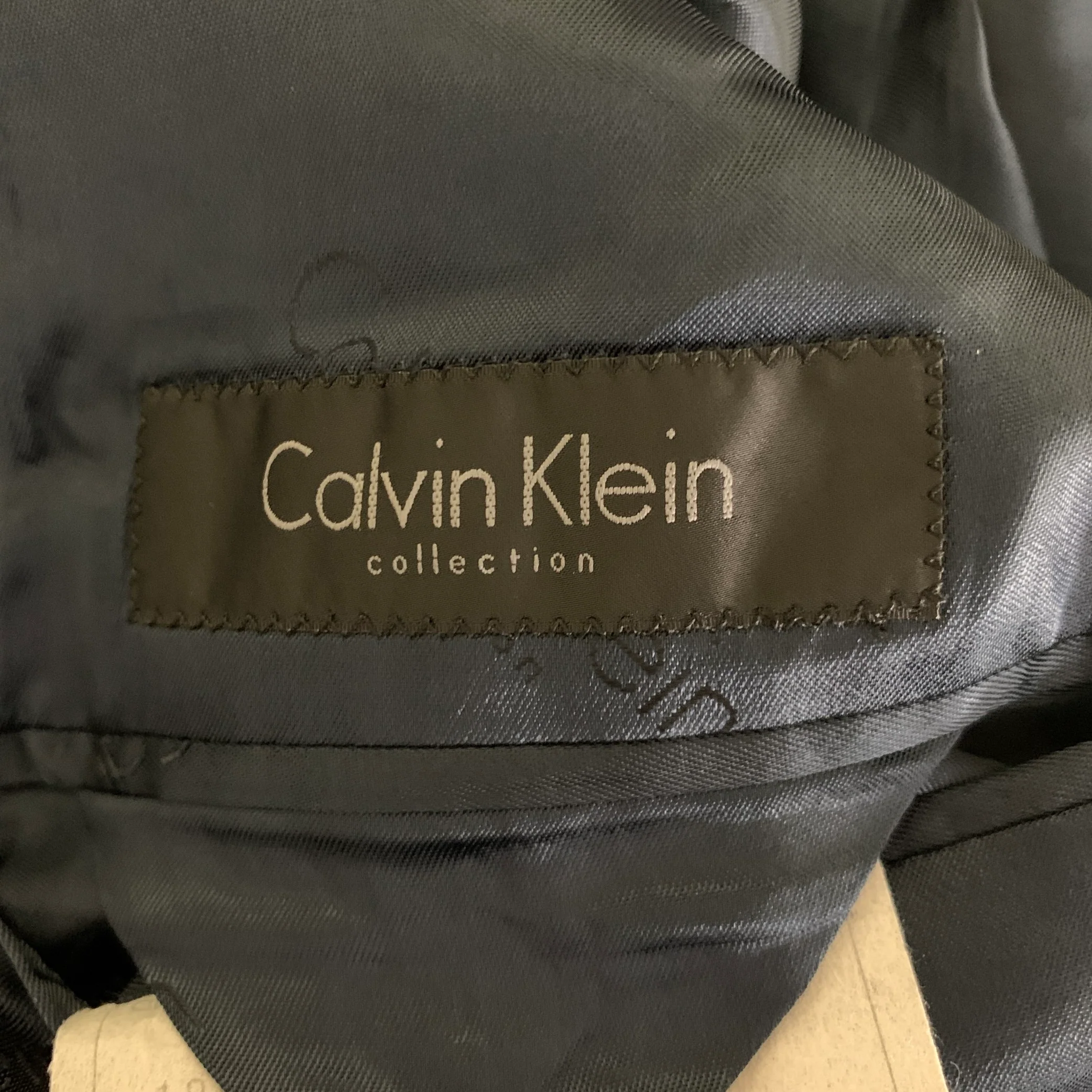 CALVIN KLEIN Size 44 Navy Wool Peak Lapel 3 Piece Tuxedo - Image 10