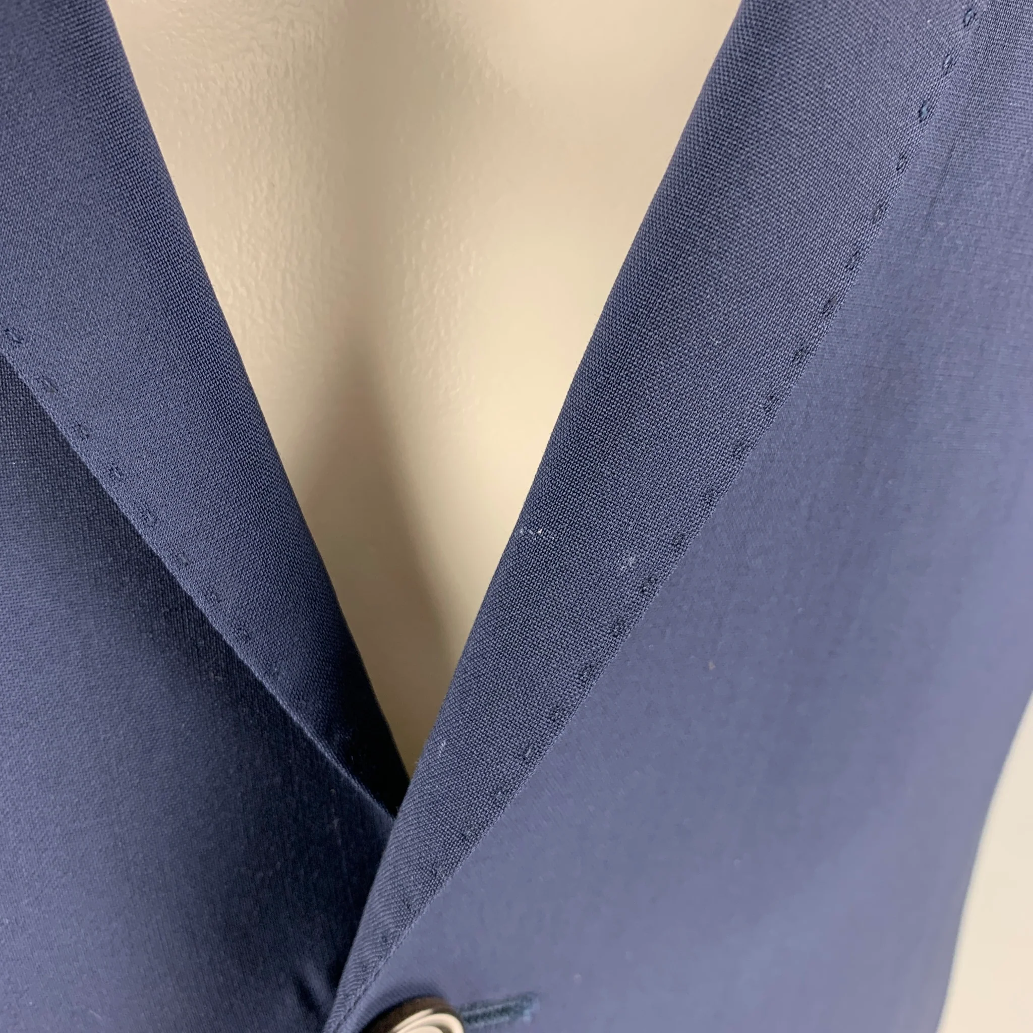 CAROLINA HERRERA Size 38 Navy Virgin Wool Single Breasted Sport Coat - Image 4
