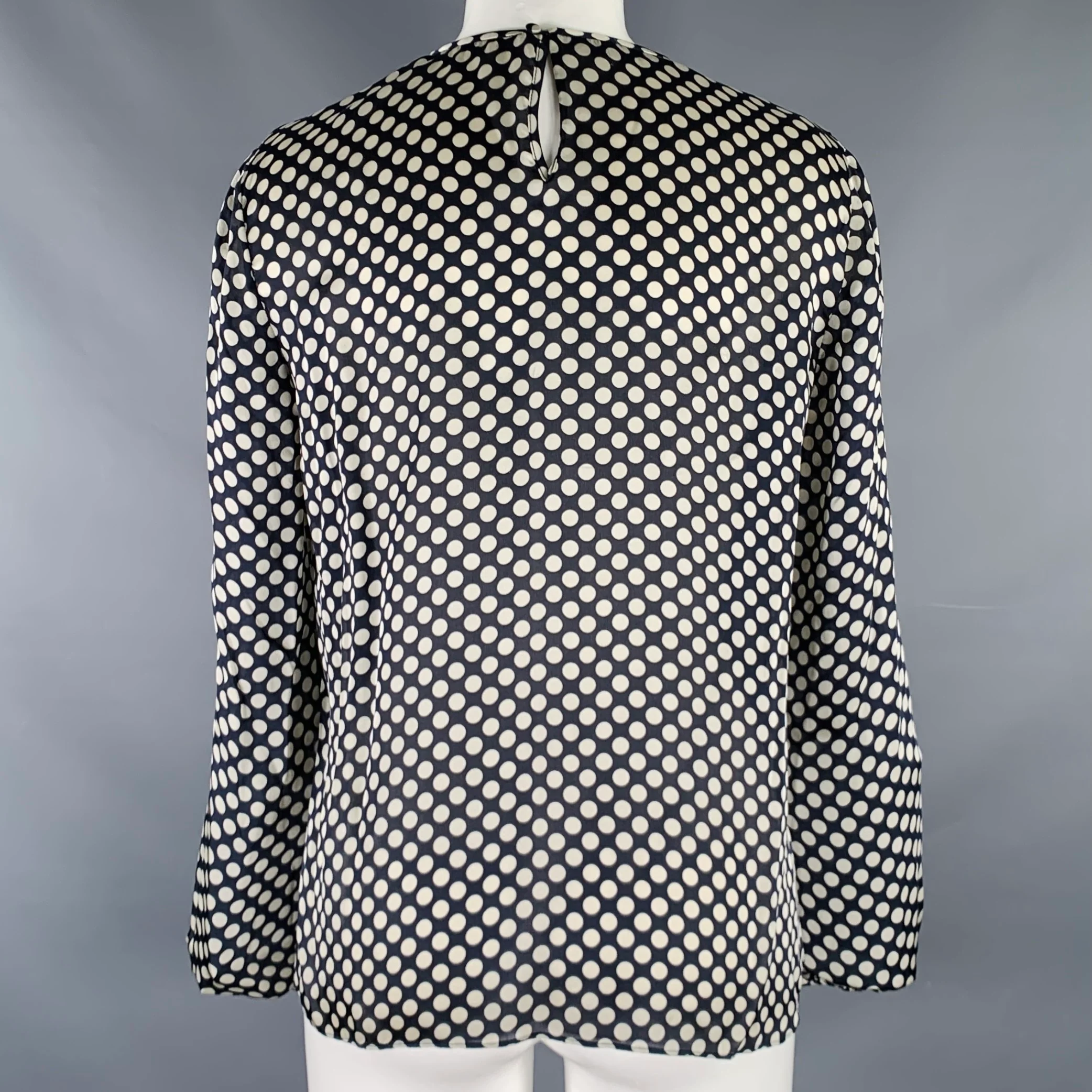 CAROLINA HERRERA Size 8 Black Ivory Silk Polka Dot Pop Over Blouse - Image 4