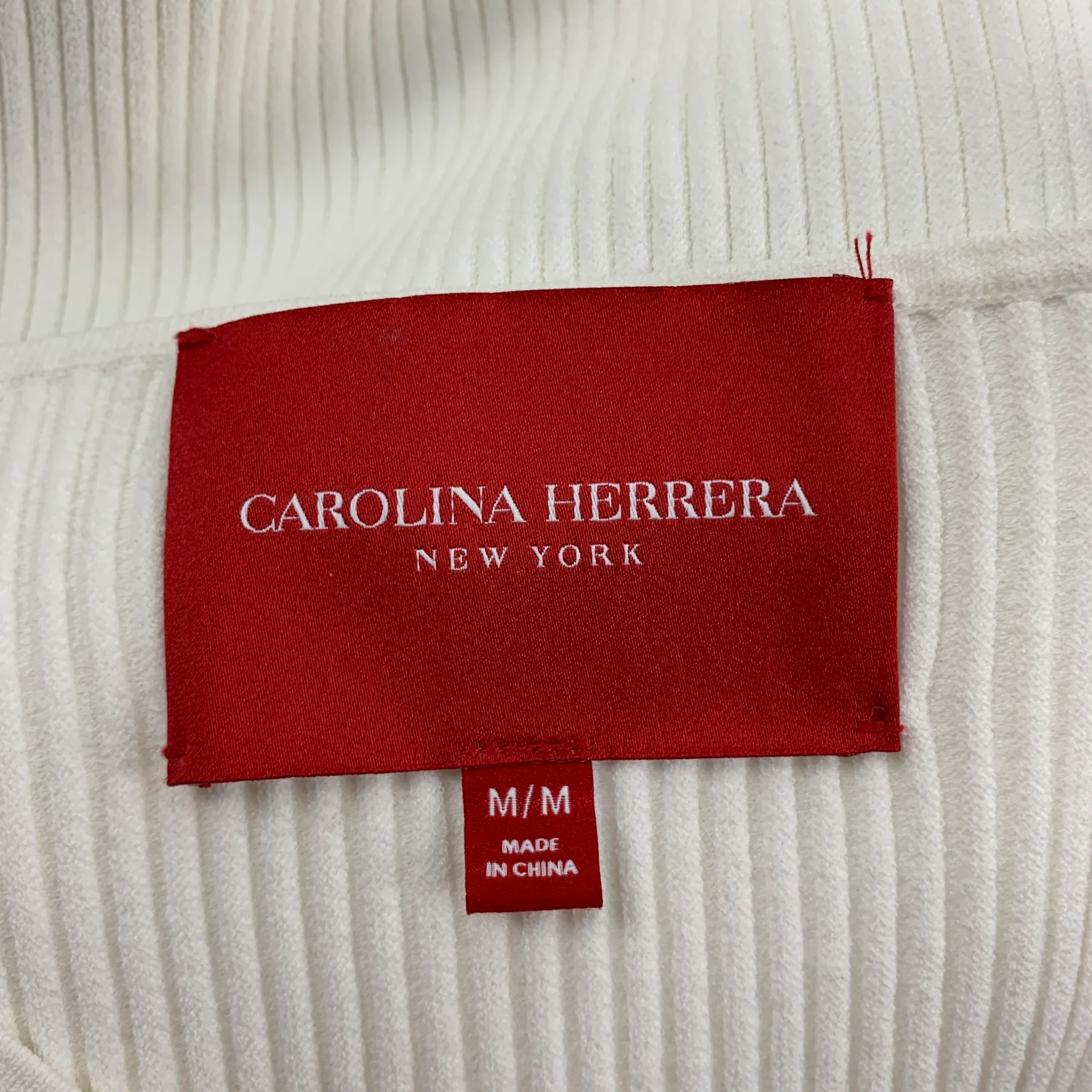 CAROLINA HERRERA Size M White Viscose Polyester Ribbed V-Neck Casual Top - Image 5