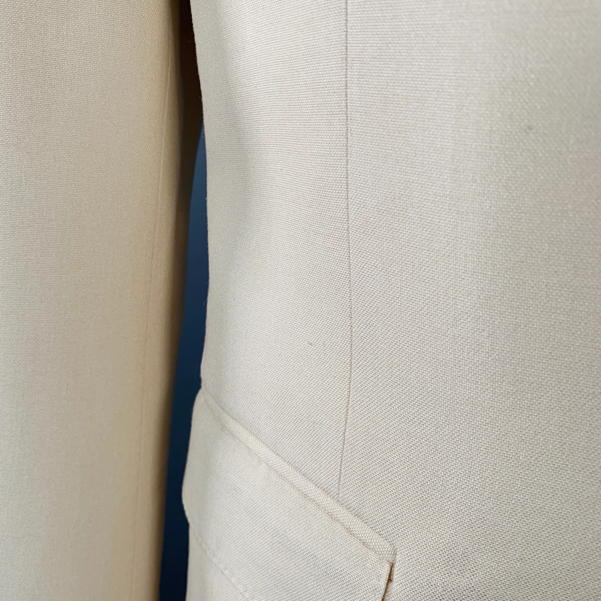 CELINE Size 42 Cream Silk Notch Lapel Sport Coat - Image 5