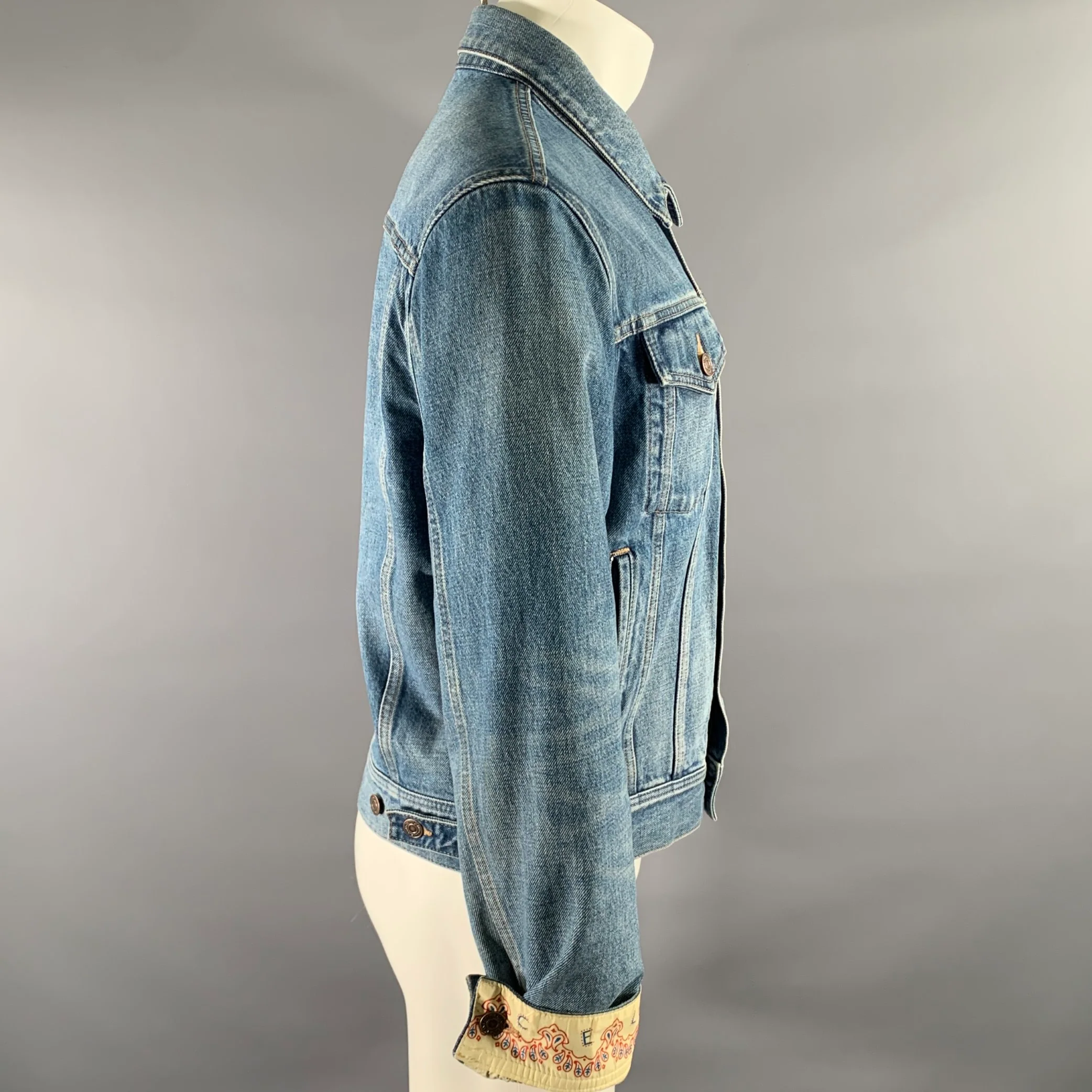 CELINE Size M Light Wash Cotton Denim Jacket - Image 3