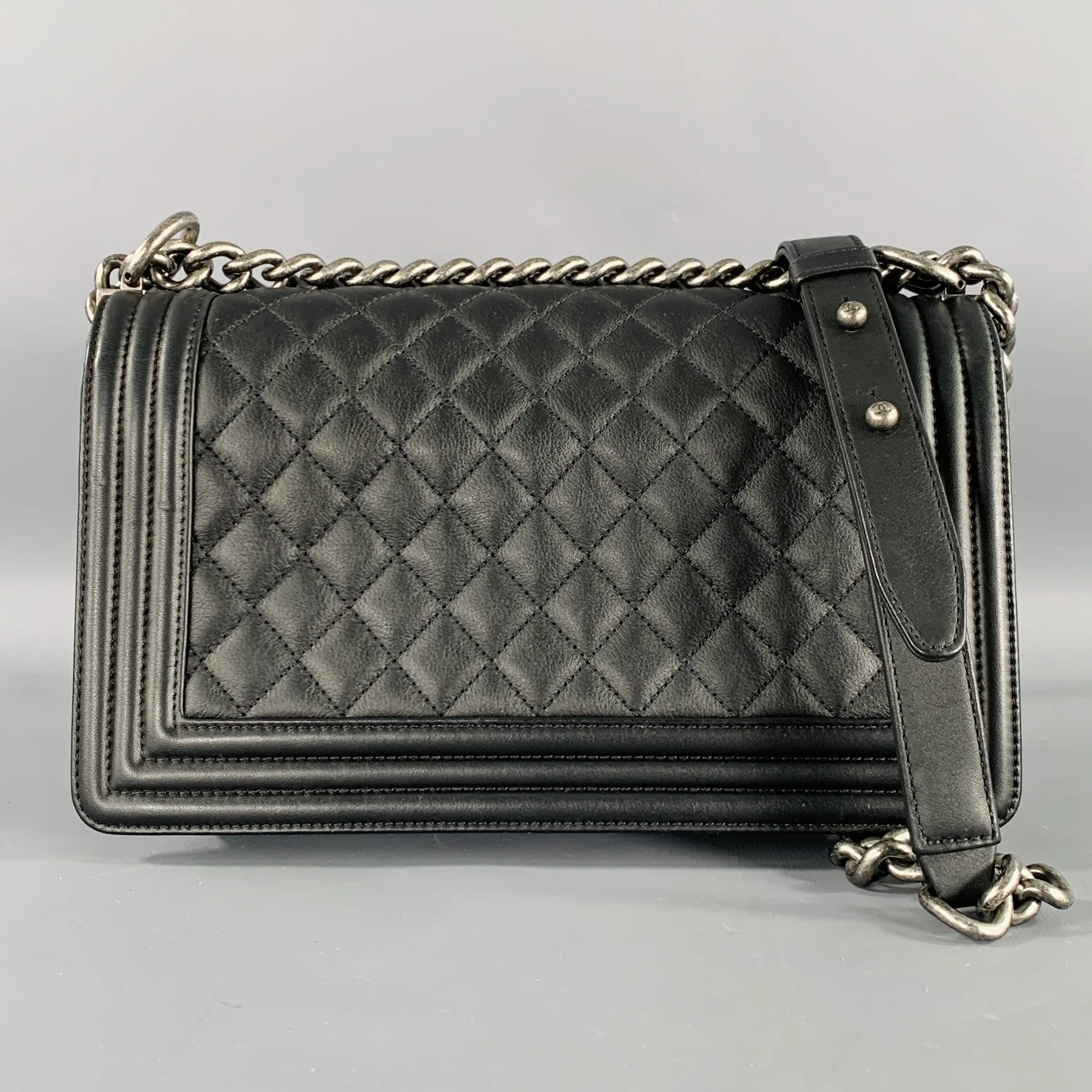 CHANEL 2019 Medium Boy Bag Black Quilted Leather Chain Handbag - Image 5
