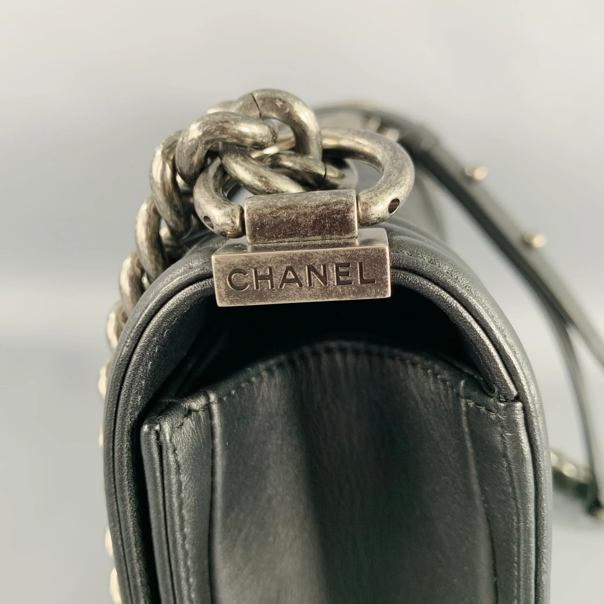 CHANEL 2019 Medium Boy Bag Black Quilted Leather Chain Handbag - Image 8