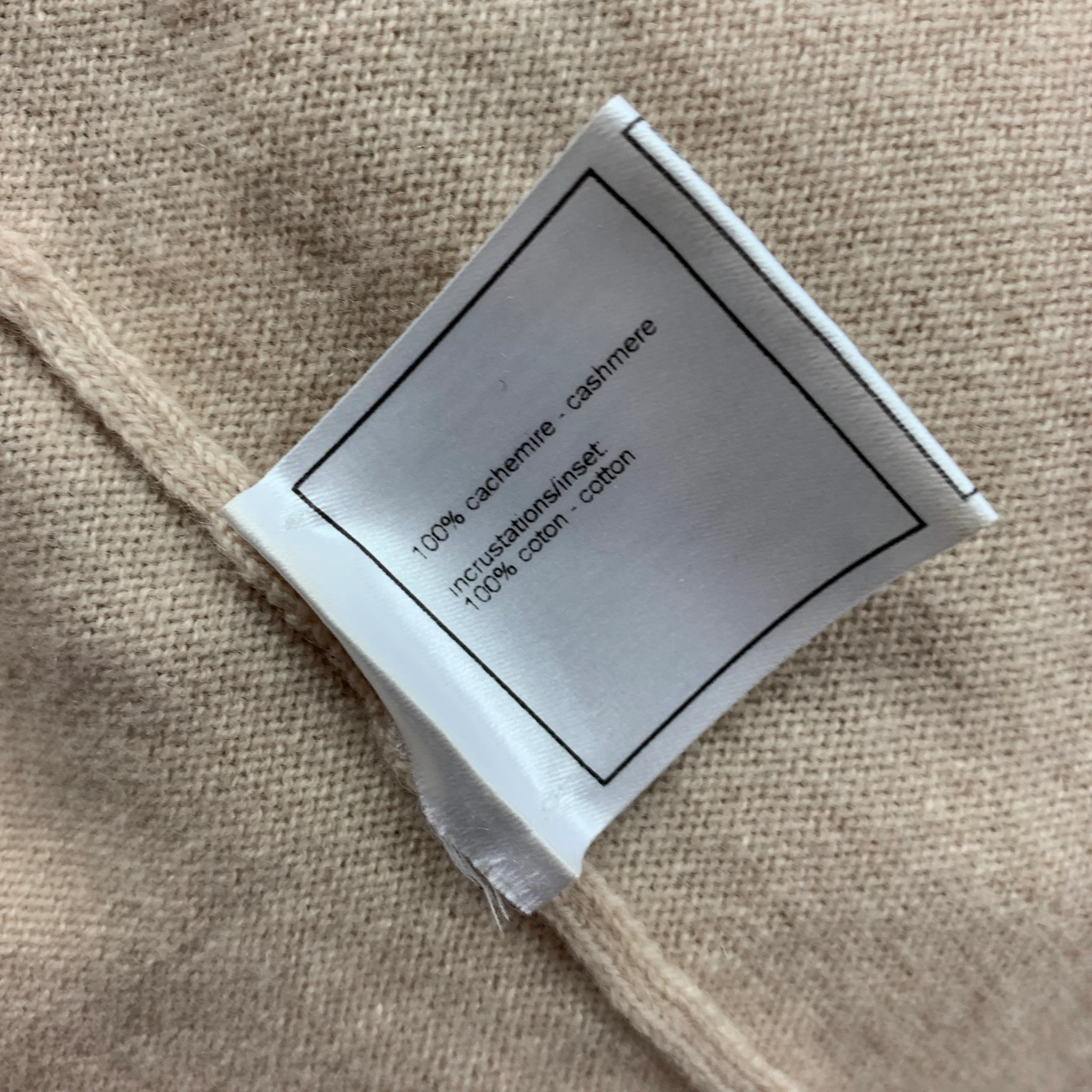 CHANEL Size 6 Beige Cream Cashmere Cardigan - Image 4