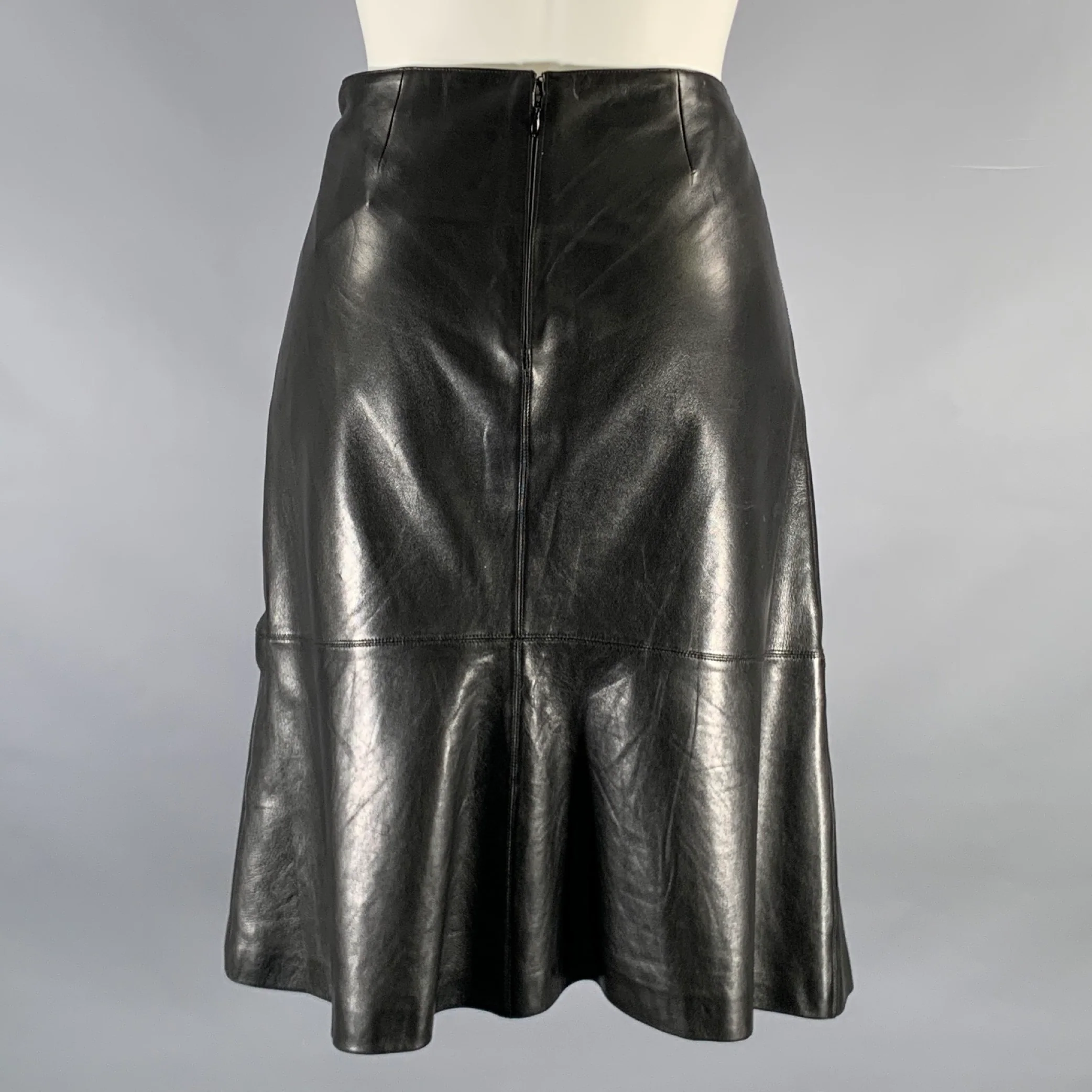 CHANEL Size 6 Black Leather Trumpet Below Knee Skirt - Image 4