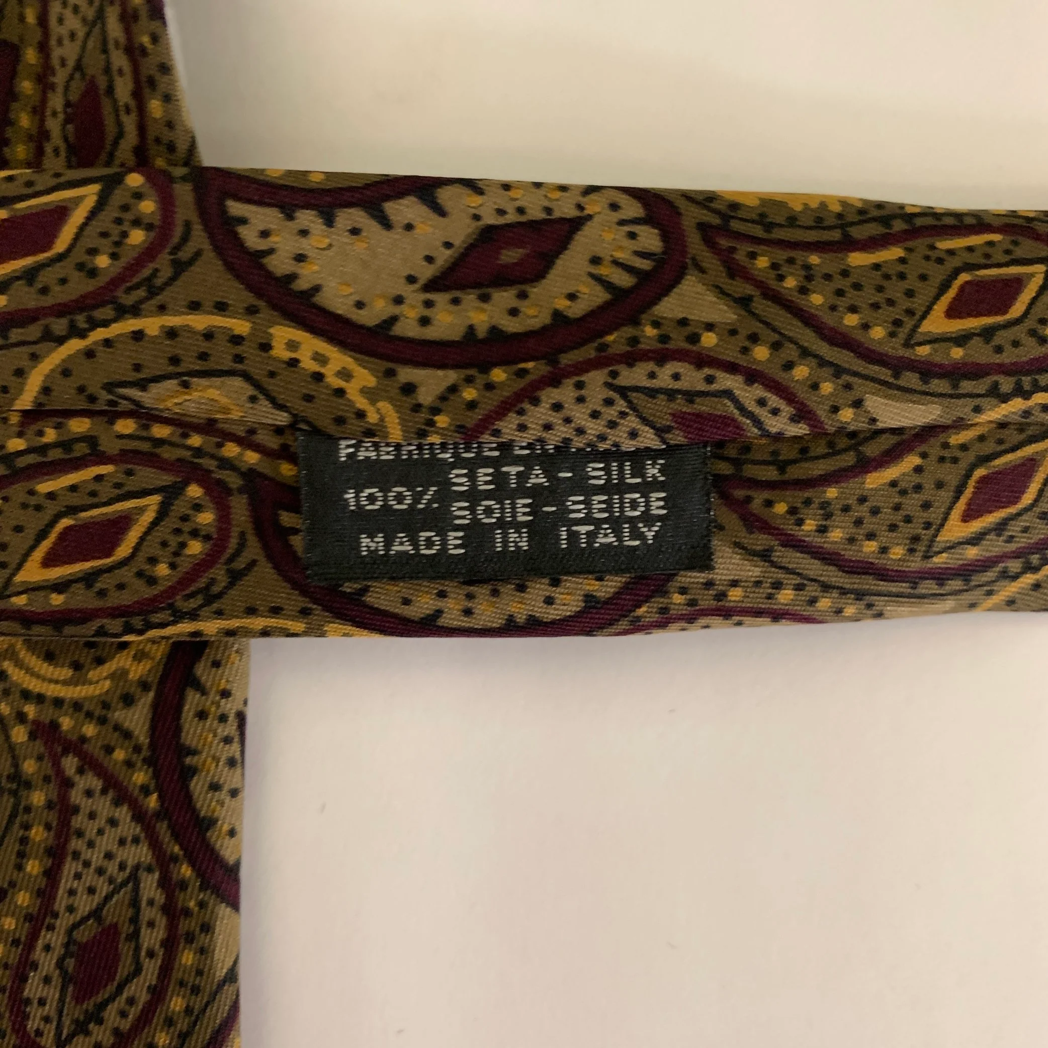 CHANEL Taupe Burgundy Paisley Silk Tie - Image 5