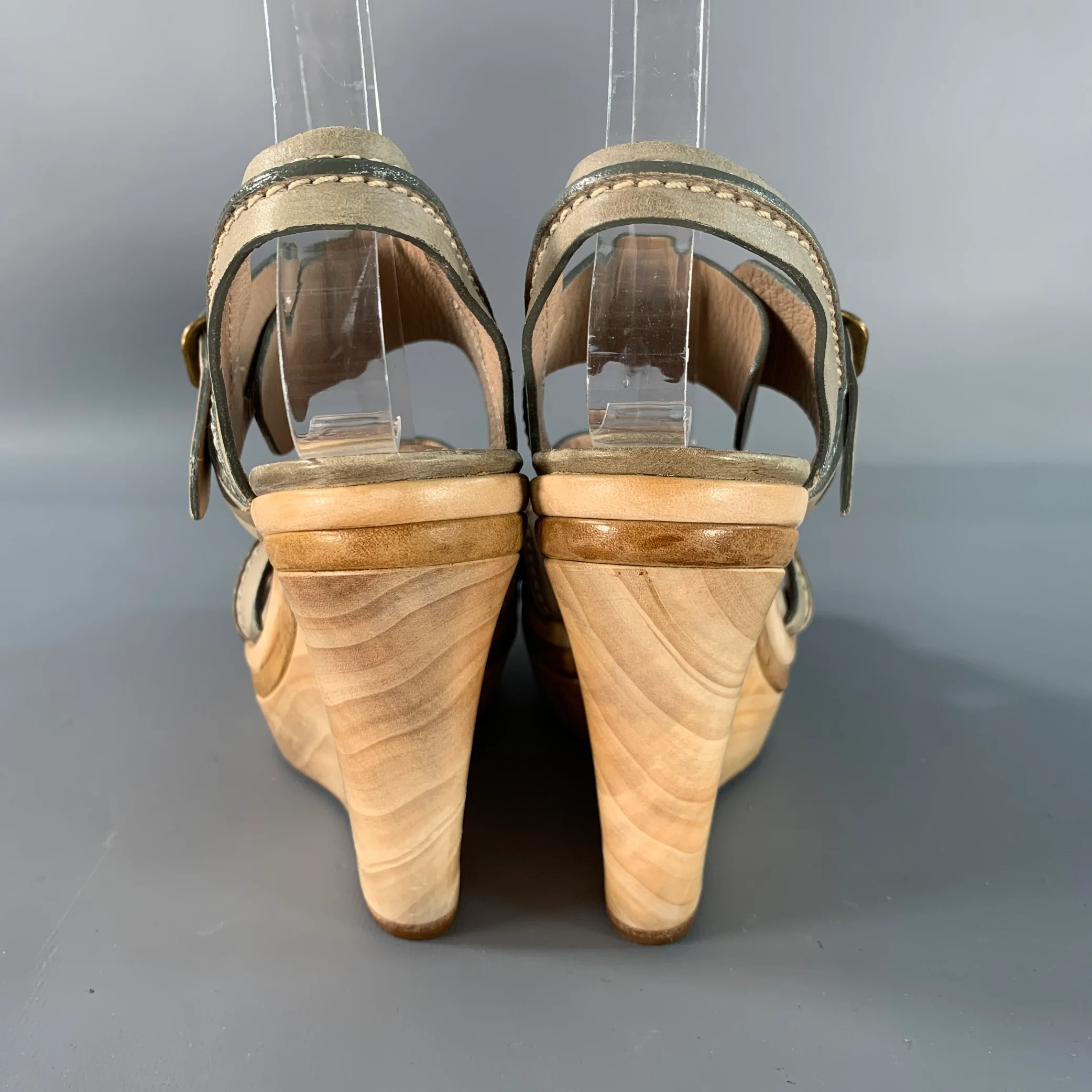 CHLOE Size 6.5 Grey Natural Leather Wedge Sandals - Image 3