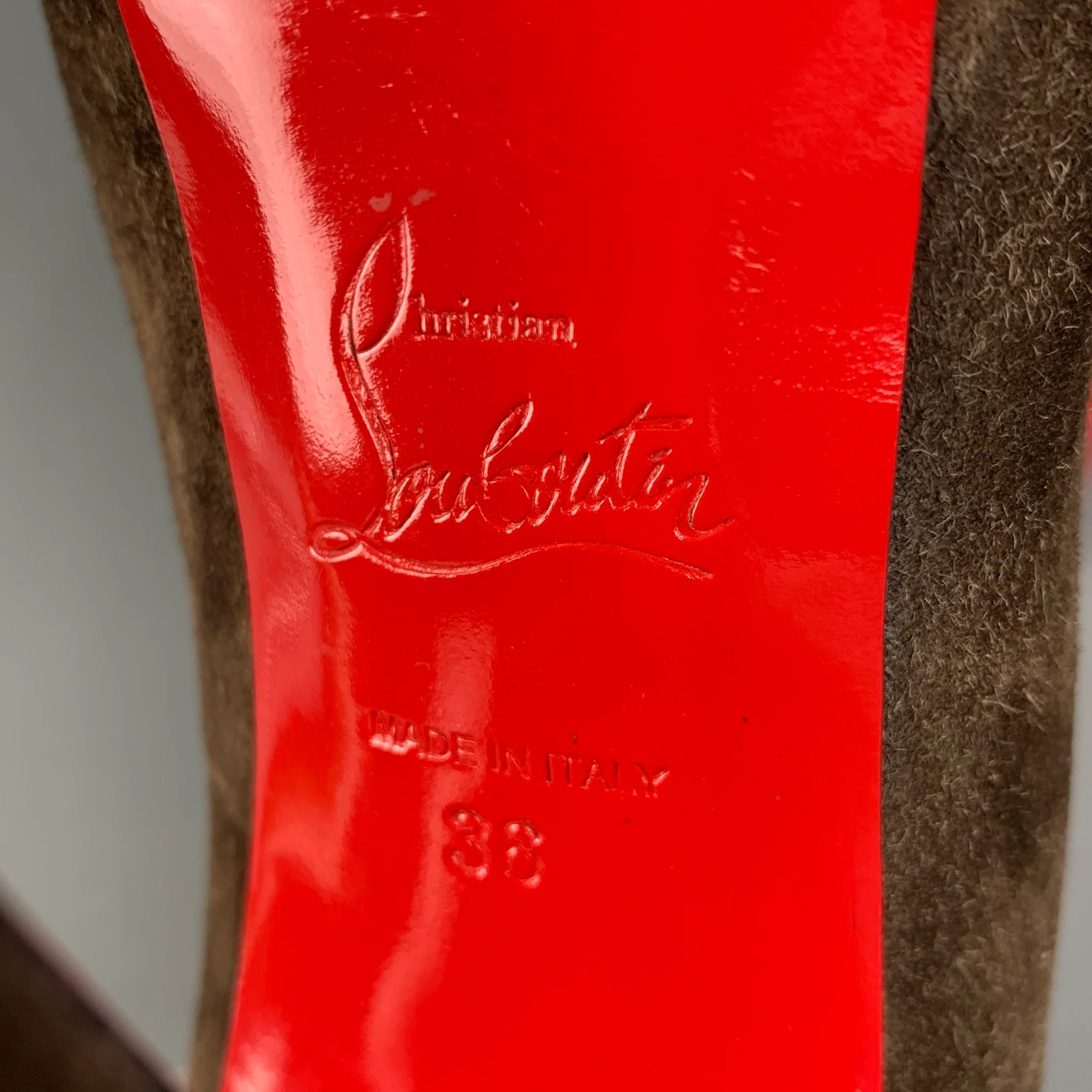 CHRISTIAN LOUBOUTIN Size 6 Brown Suede Platform Pumps - Image 7