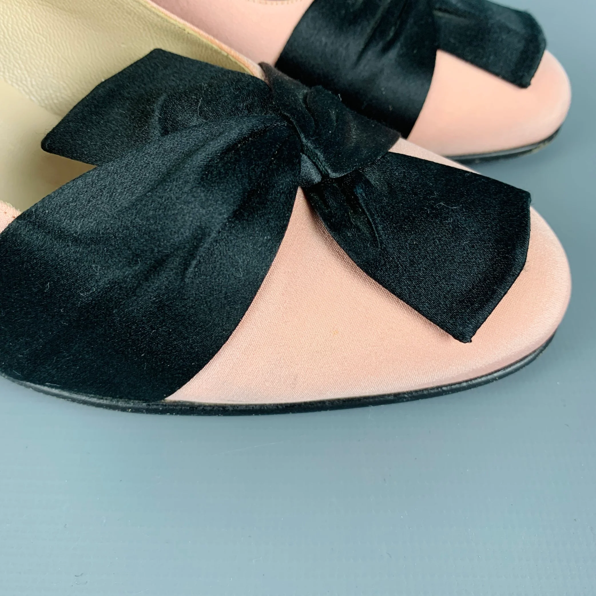 CHRISTIAN LOUBOUTIN Size 7.5 Pink Black Bow Pumps - Image 8