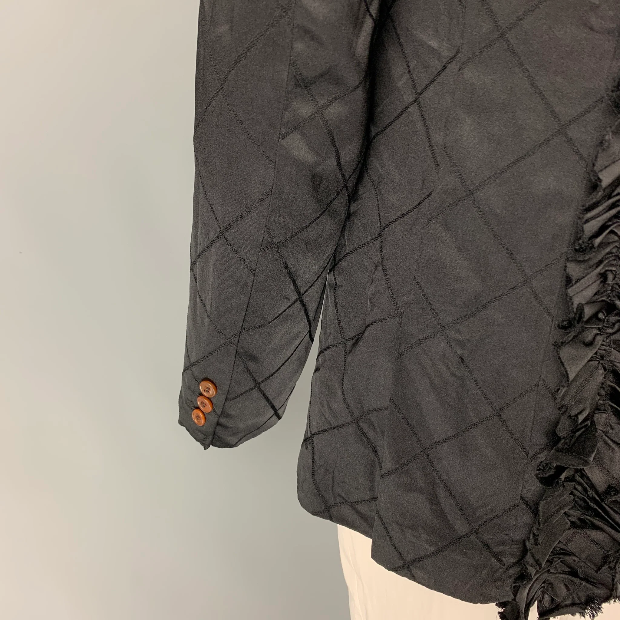 COMME des GARCONS HOMME PLUS Size L Black Quilted Polyester Ruffled Sport Coat - Image 4