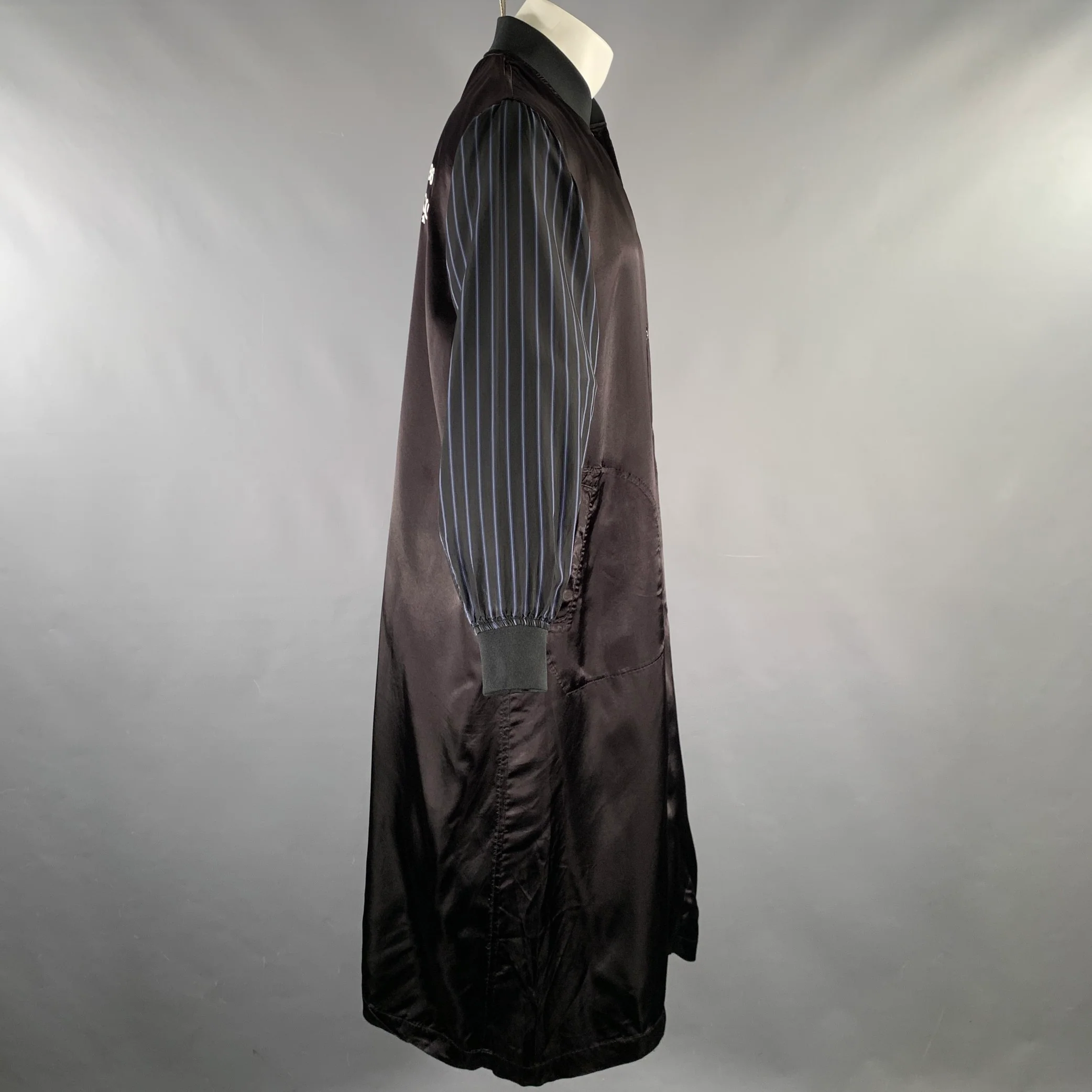 COMME des GARCONS Size S Black Cupro Buttoned Coat - Image 3