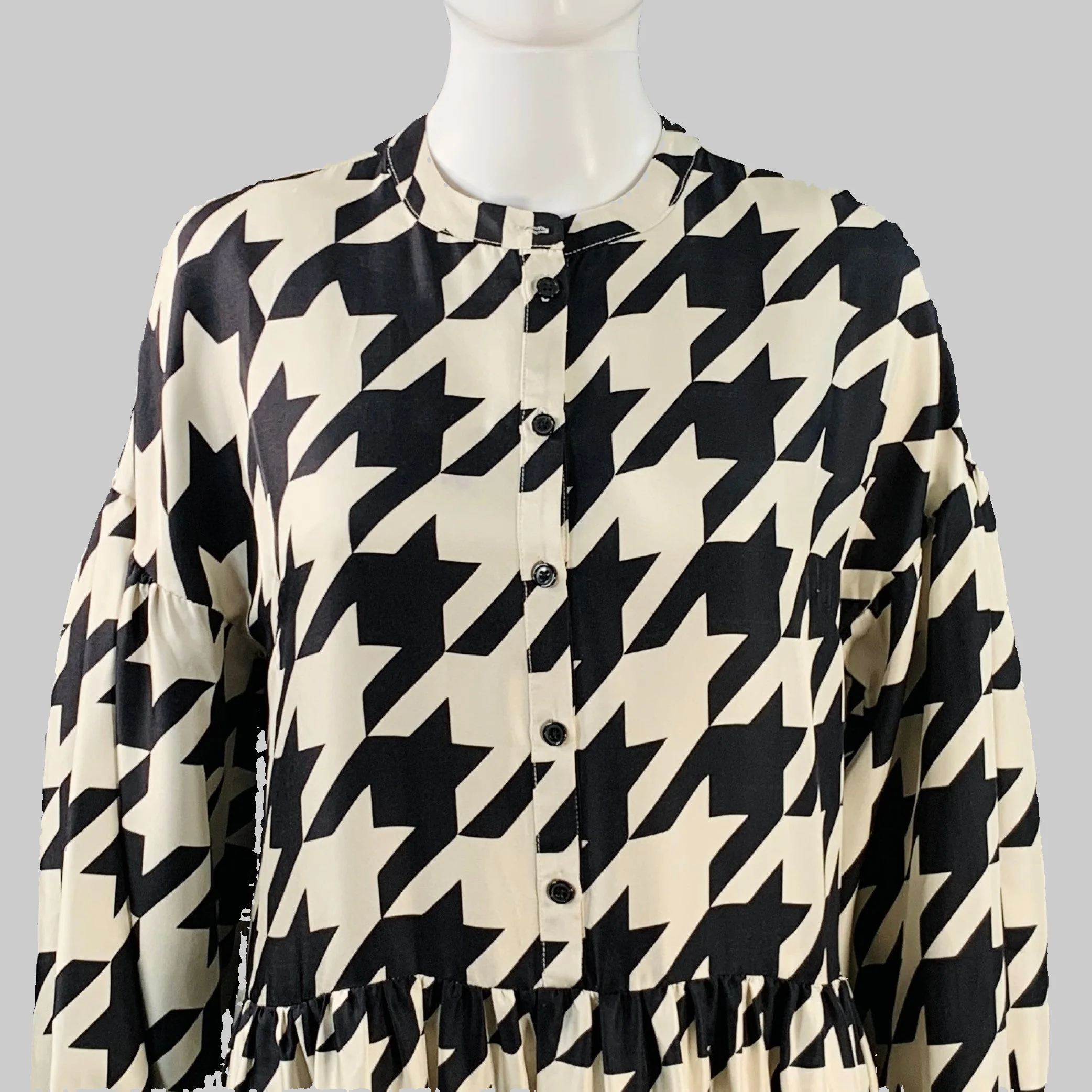 CREATURES of COMFORT Size 4 Black Beige Silk Twill Houndstooth Collarless A-Line Dress - Image 2