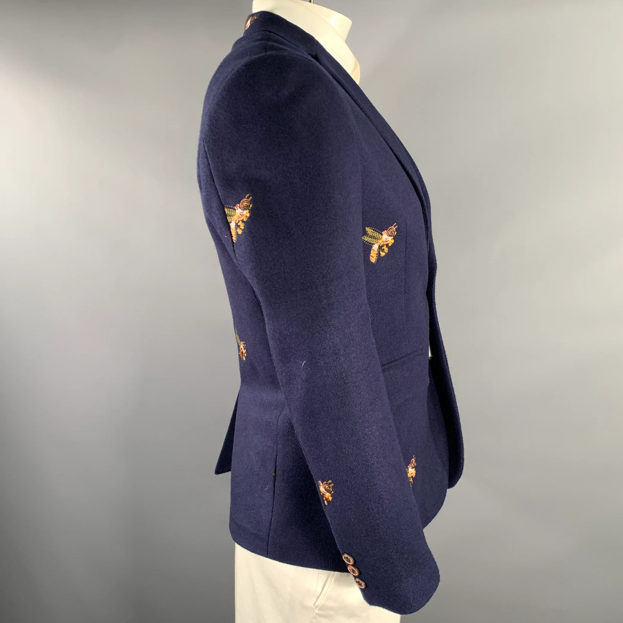 CUSTOM MADE Size 40 Navy Orange Bee Notch Lapel Sport Coat - Image 4