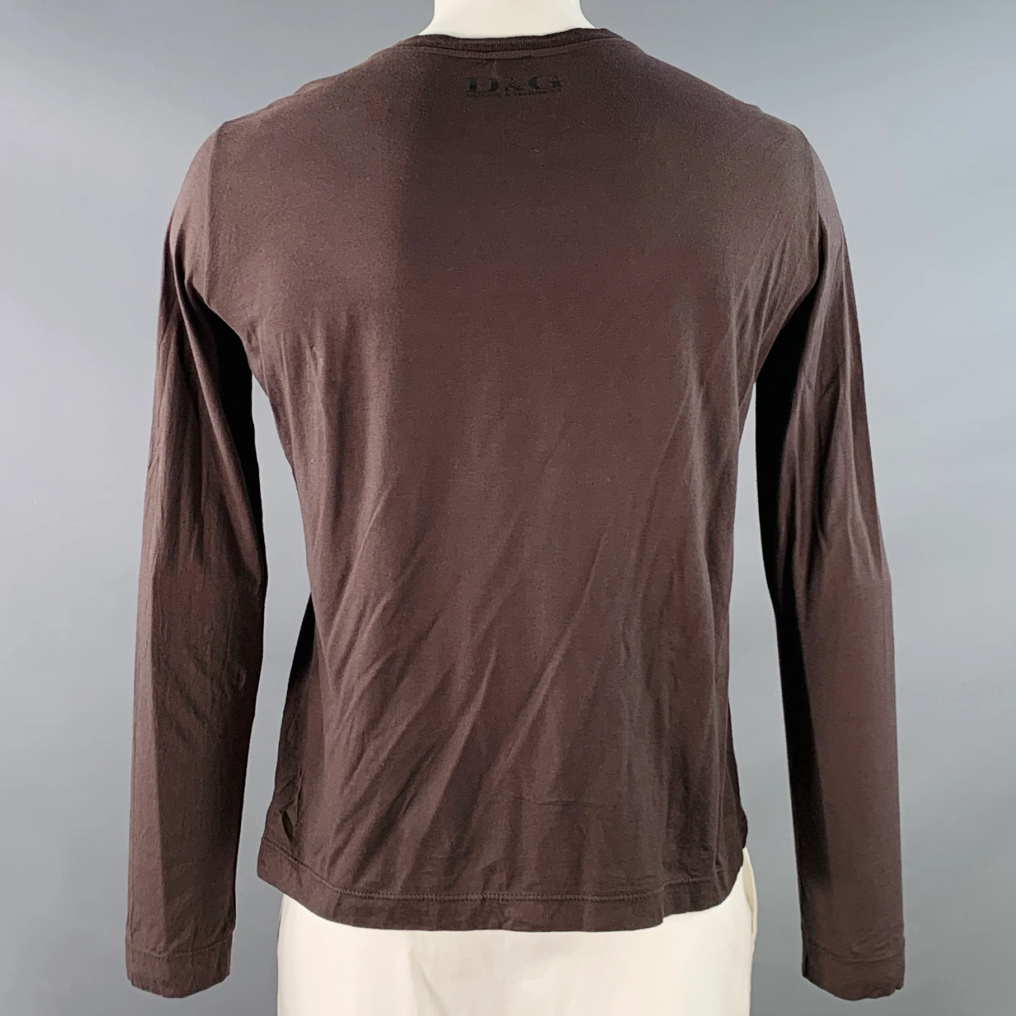 D&G by DOLCE & GABBANA Size XL Brown Black Metallic Gold Print Cotton Henley Pullover - Image 4